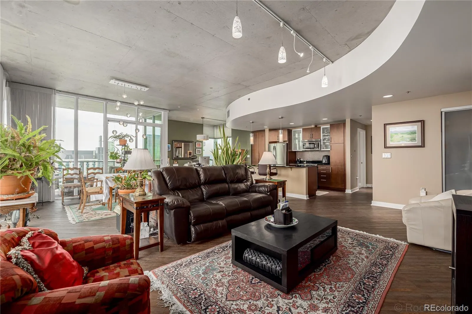 04072026180729 1600 16