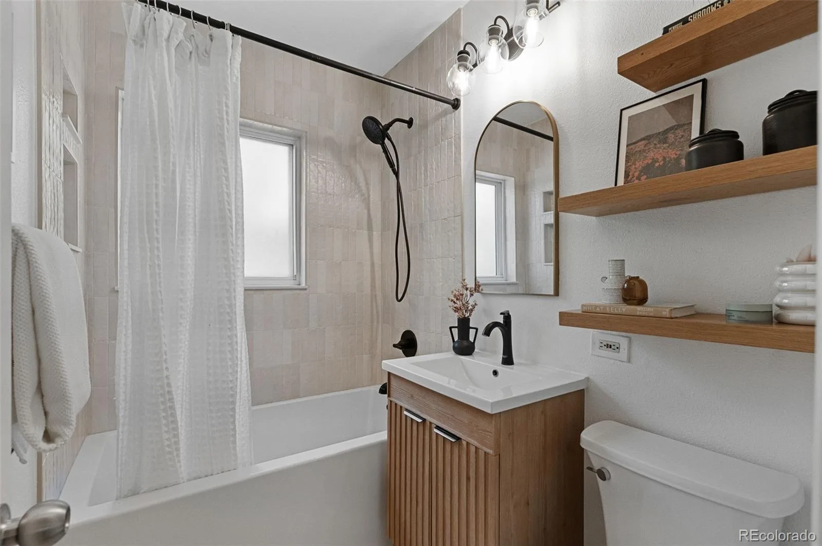 3067 S Downing Street Englewood CO 80113 | MLS #REC8908041 08092026184356 1600 22