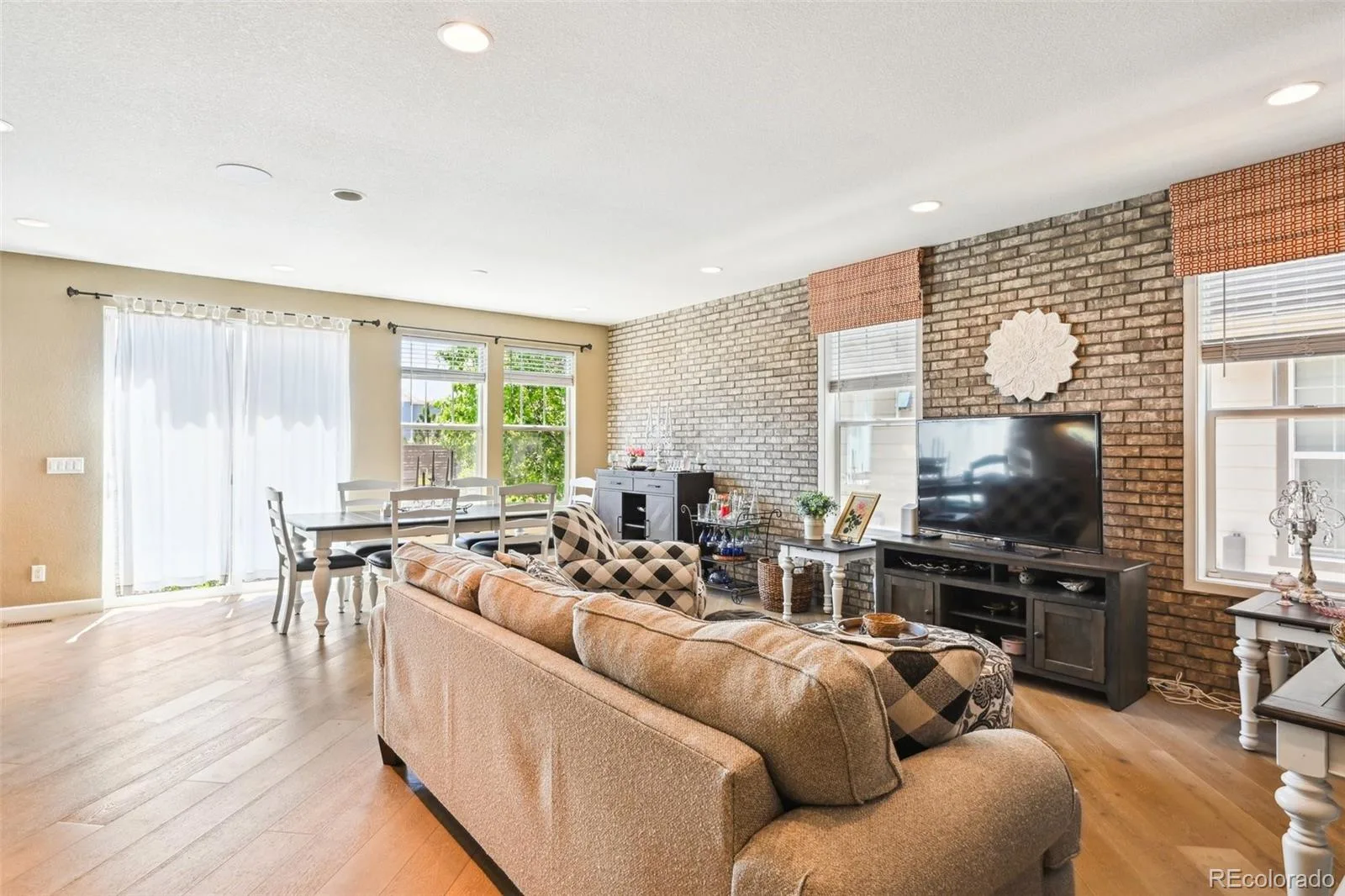 10860 Unity Way Commerce City CO 80022 | MLS #REC8909261 07142026154305 1600 7