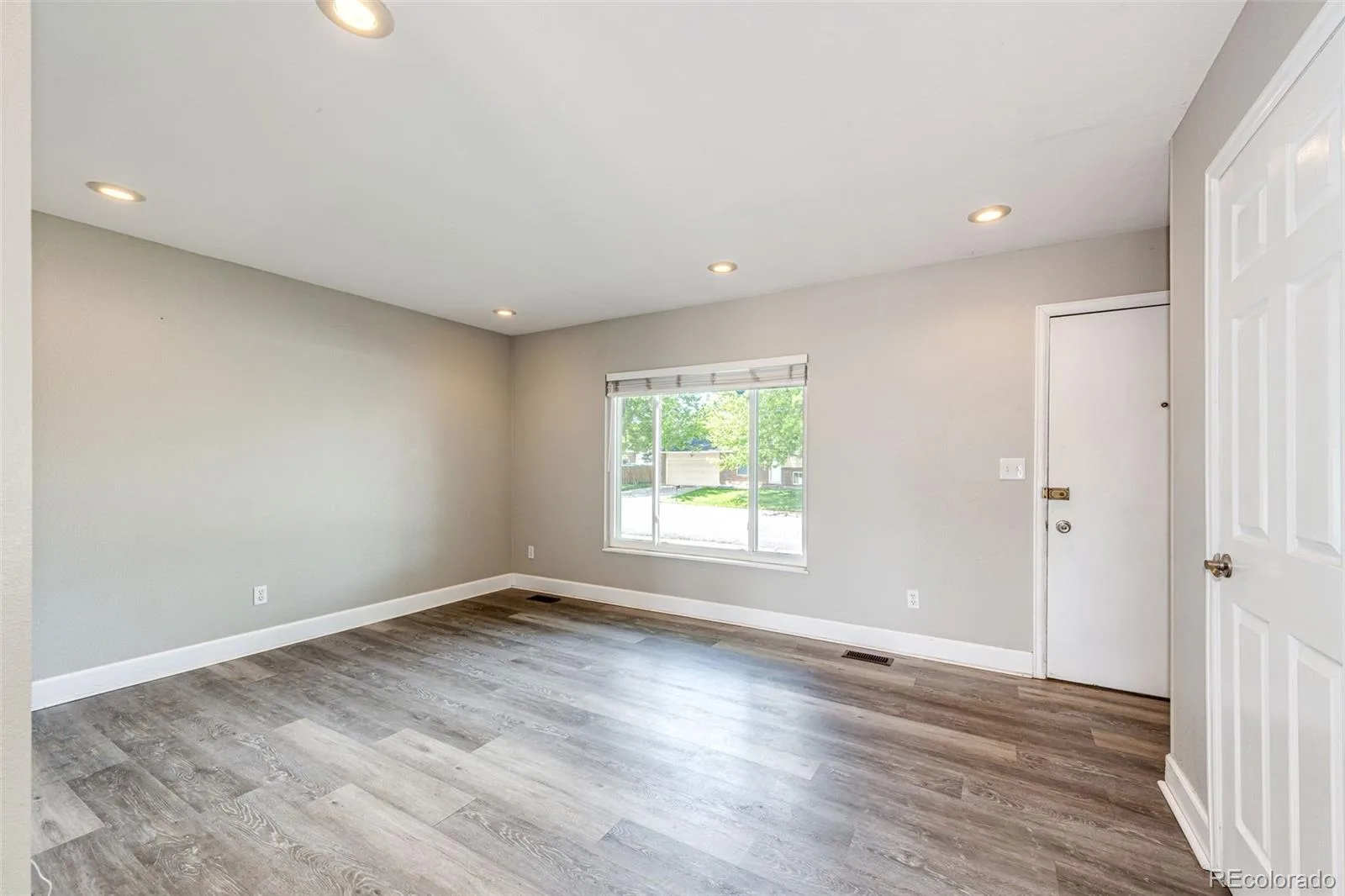 4674 S Estes Street Littleton CO 80123 | MLS #REC8910602 06022026063152 1600 4