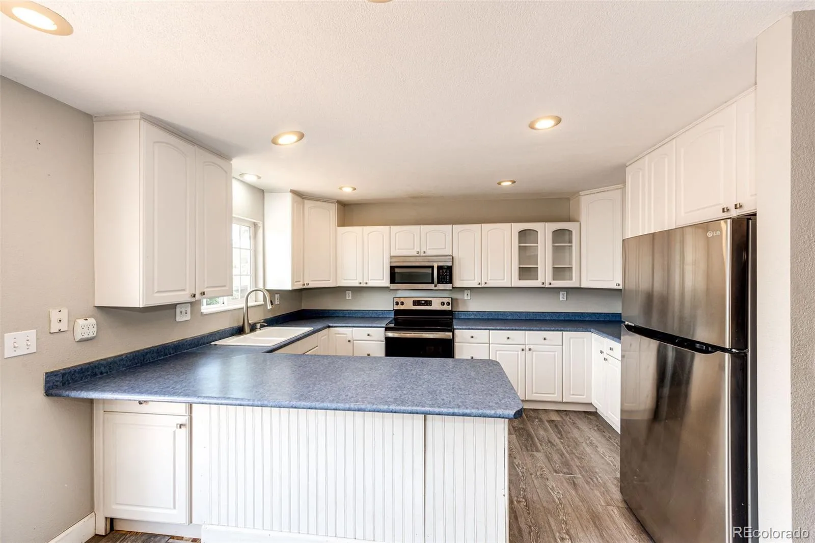 4674 S Estes Street Littleton CO 80123 | MLS #REC8910602 06022026063152 1600 6