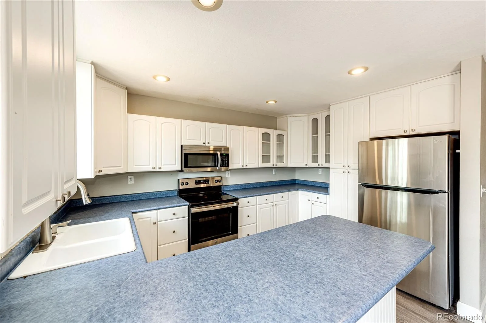 4674 S Estes Street Littleton CO 80123 | MLS #REC8910602 06022026063152 1600 8