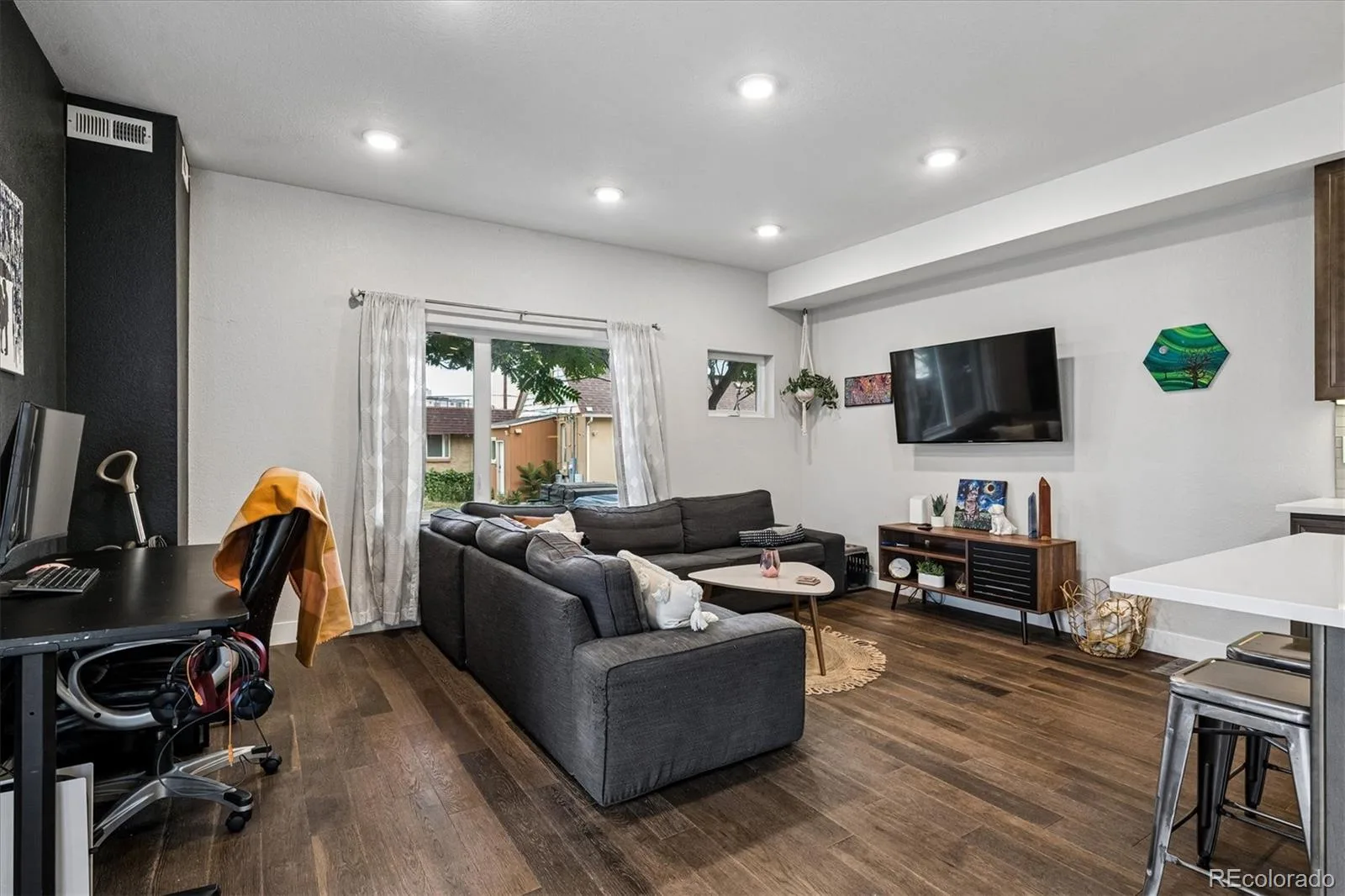 1369 Knox Court Denver CO 80204 | MLS #REC8911577 08262026223300 1600 10