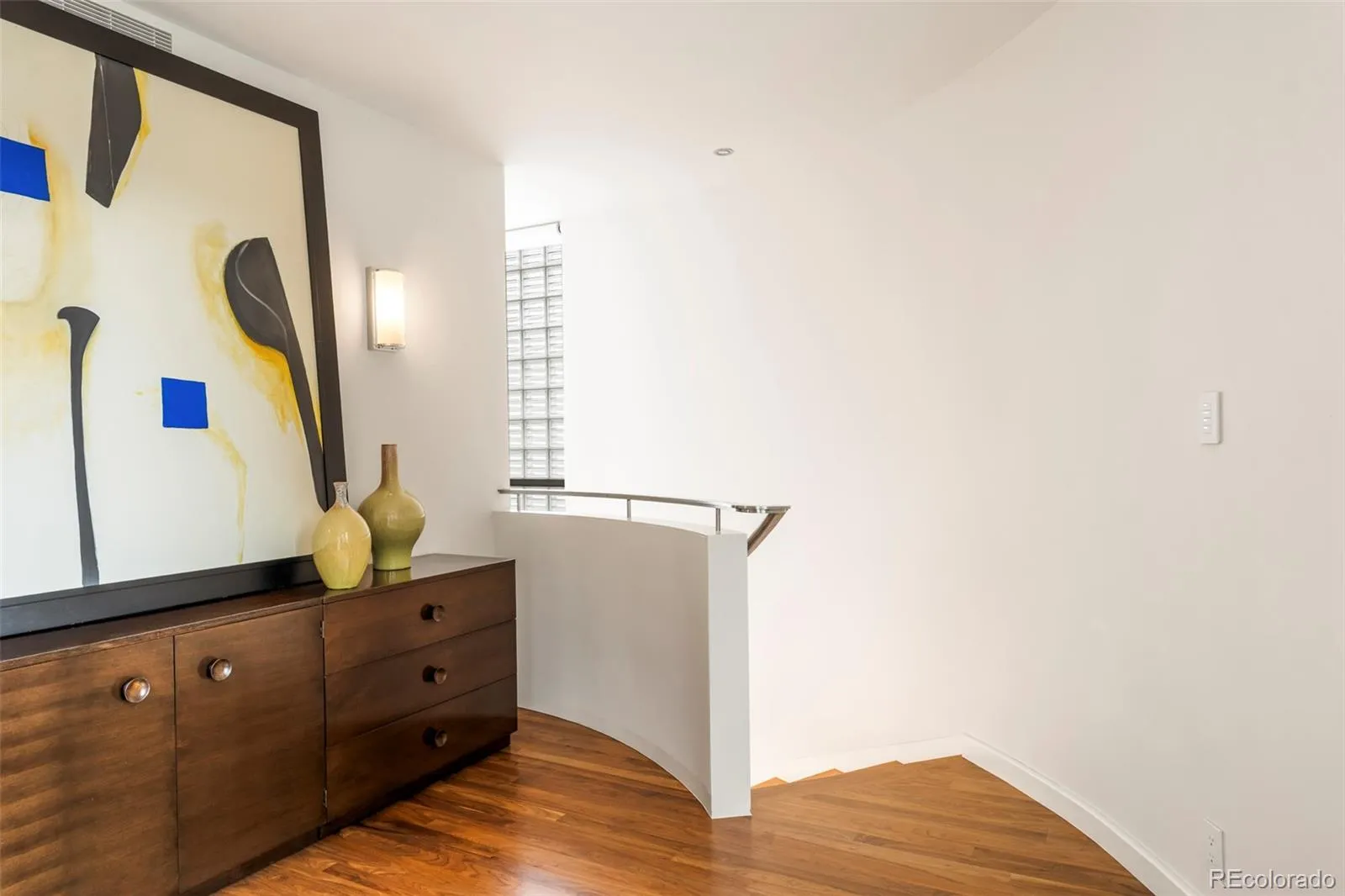 801 S Ellipse Way Denver CO 80209 MLS #REC8912194 04232026172040 1600 23