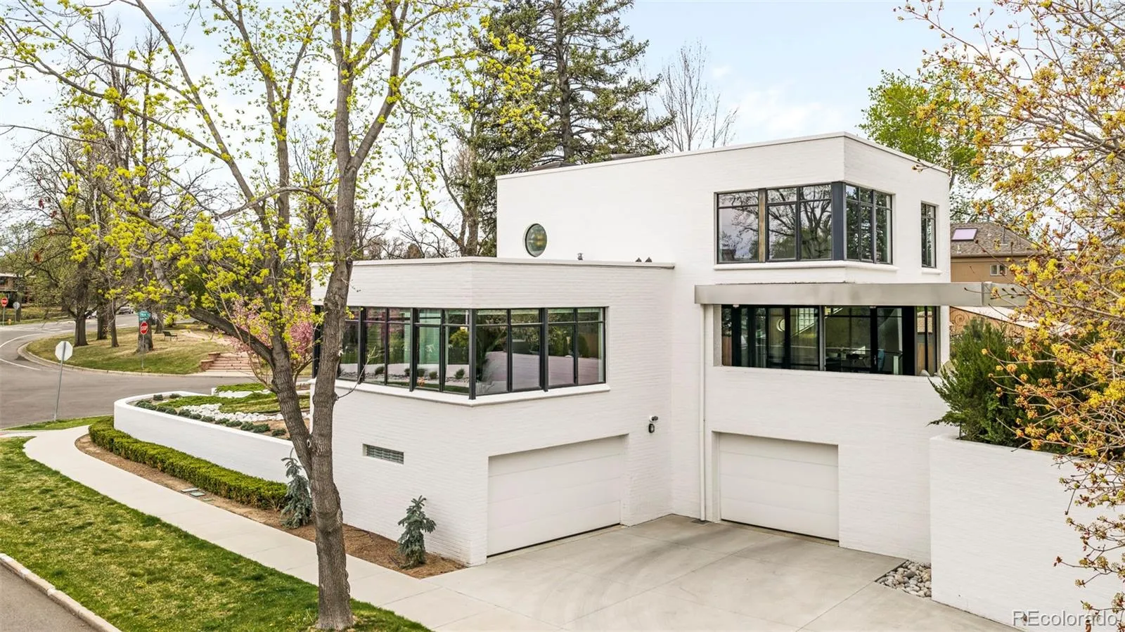 801 S Ellipse Way Denver CO 80209 MLS #REC8912194 04232026172040 1600 35