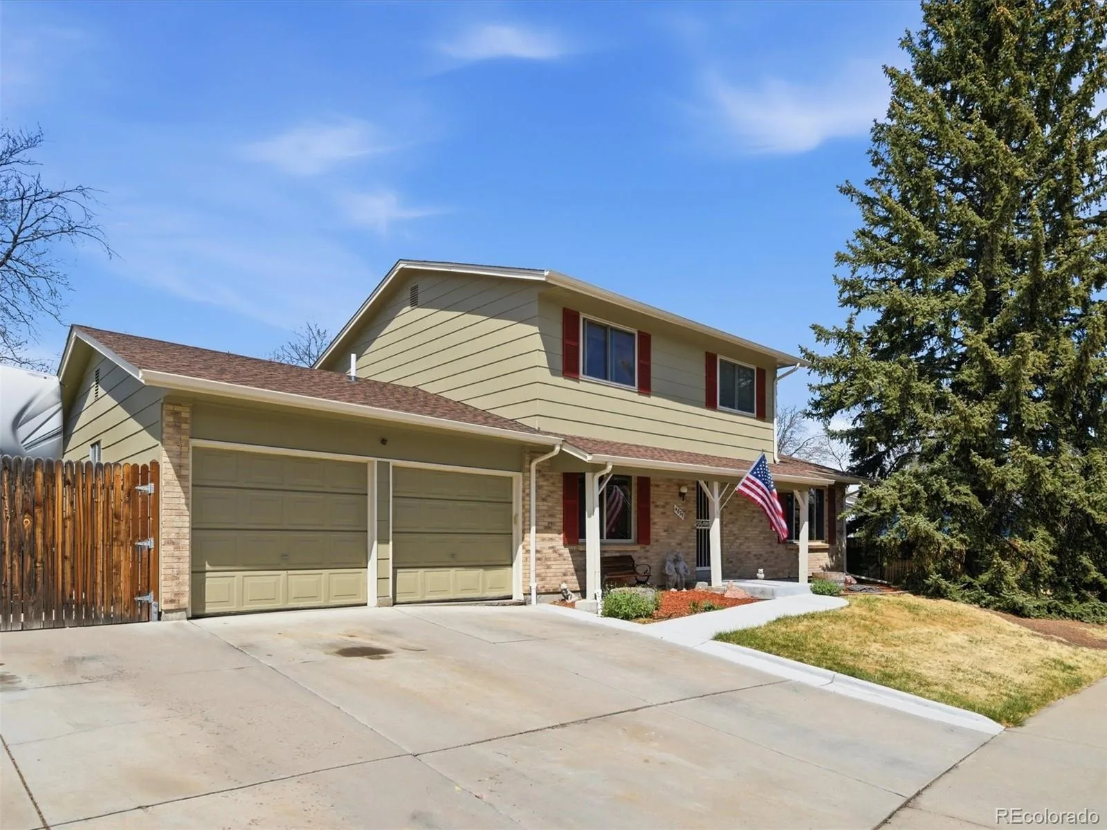 4827 S Lewis Court Littleton CO 80127 | MLS #REC8913359 08252026163900 1600 1