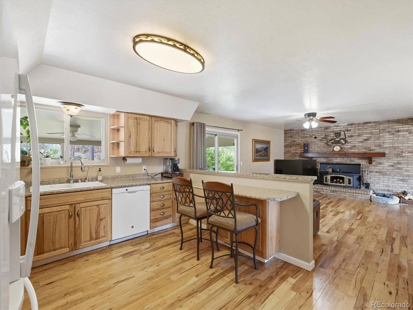 4827 S Lewis Court Littleton CO 80127 | MLS #REC8913359 08252026163900 1600 10