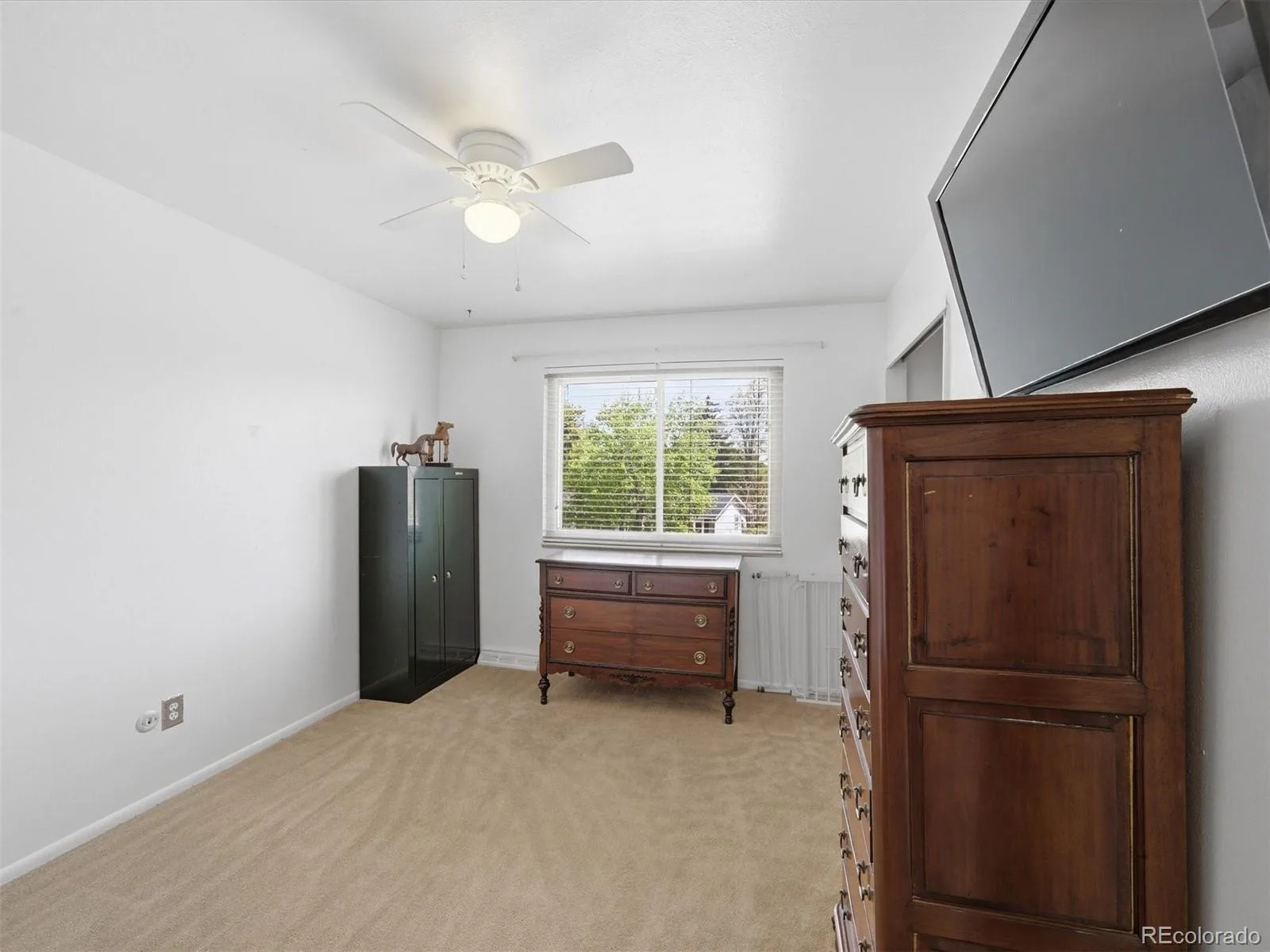 4827 S Lewis Court Littleton CO 80127 | MLS #REC8913359 08252026163900 1600 25