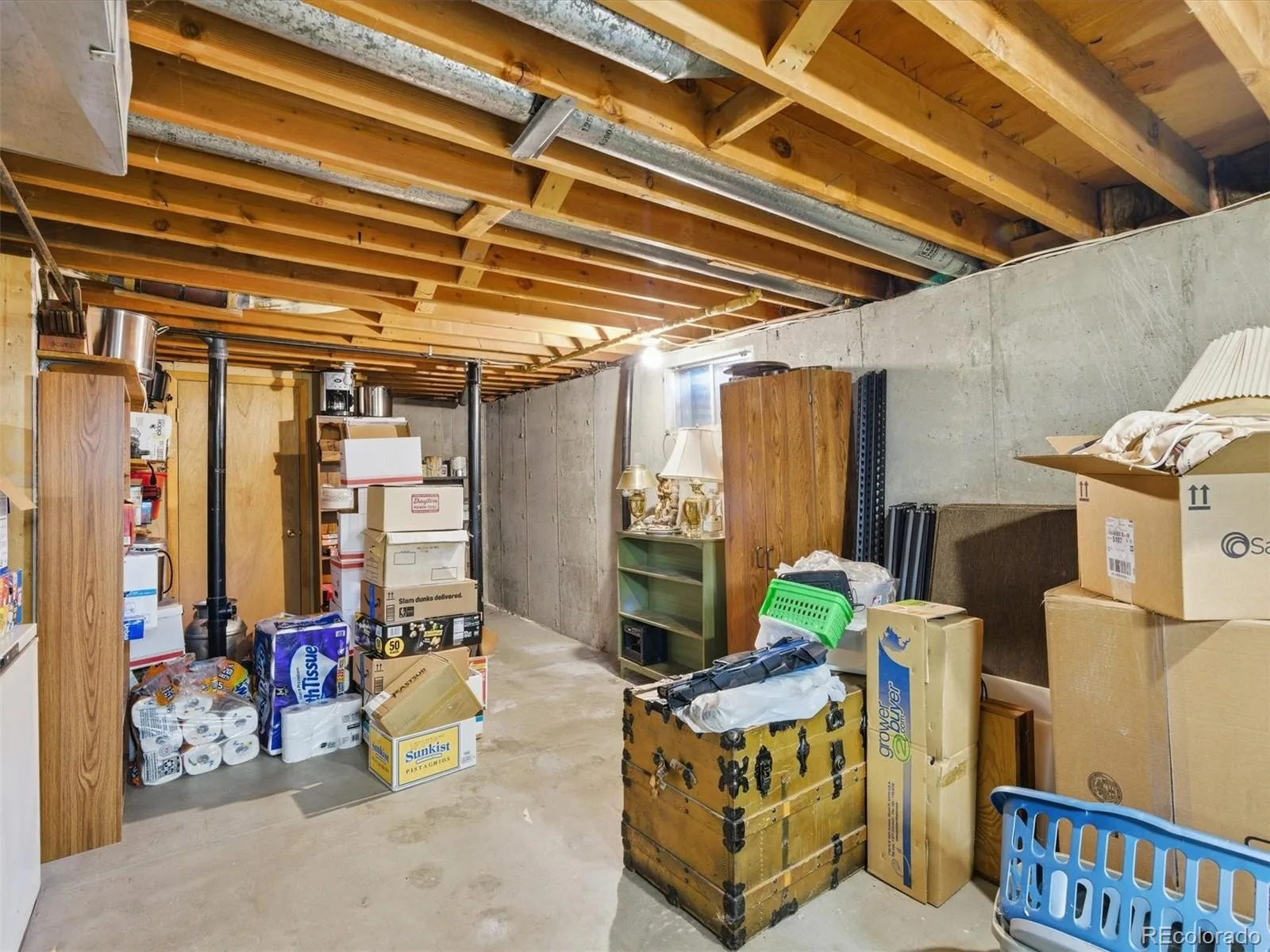 4827 S Lewis Court Littleton CO 80127 | MLS #REC8913359 08252026163900 1600 30