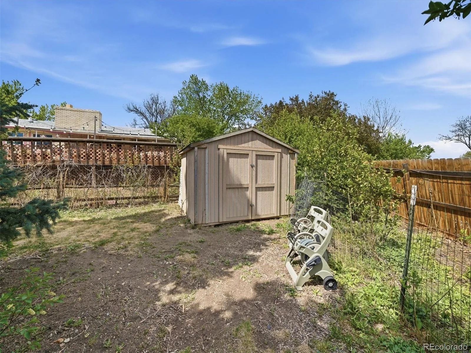 4827 S Lewis Court Littleton CO 80127 | MLS #REC8913359 08252026163900 1600 39