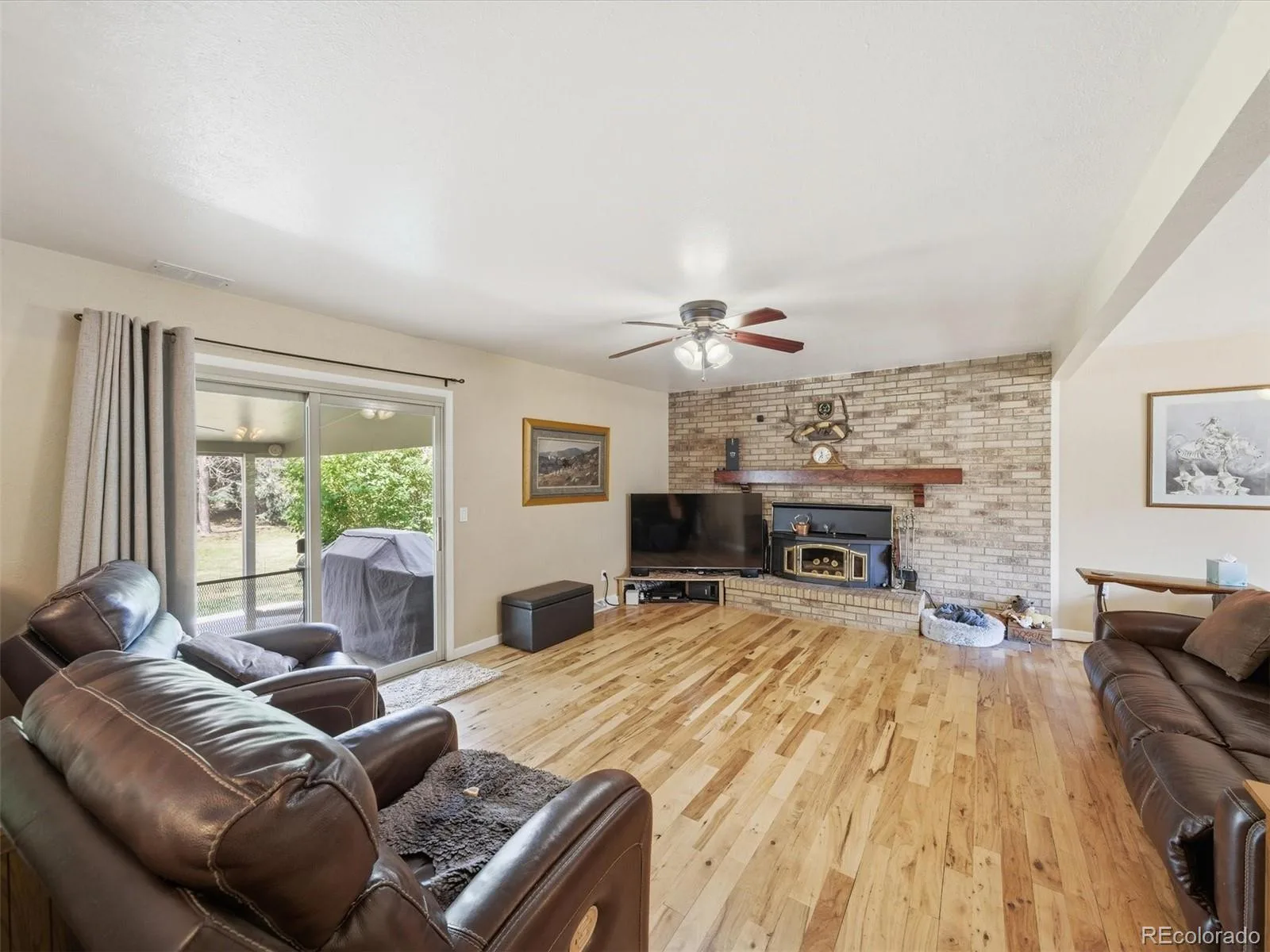 4827 S Lewis Court Littleton CO 80127 | MLS #REC8913359 08252026163900 1600 6