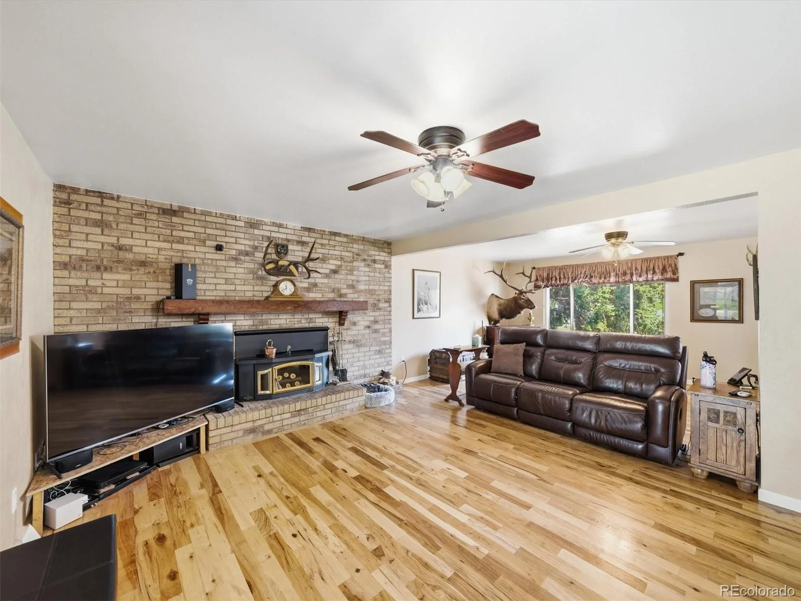 4827 S Lewis Court Littleton CO 80127 | MLS #REC8913359 08252026163900 1600 7