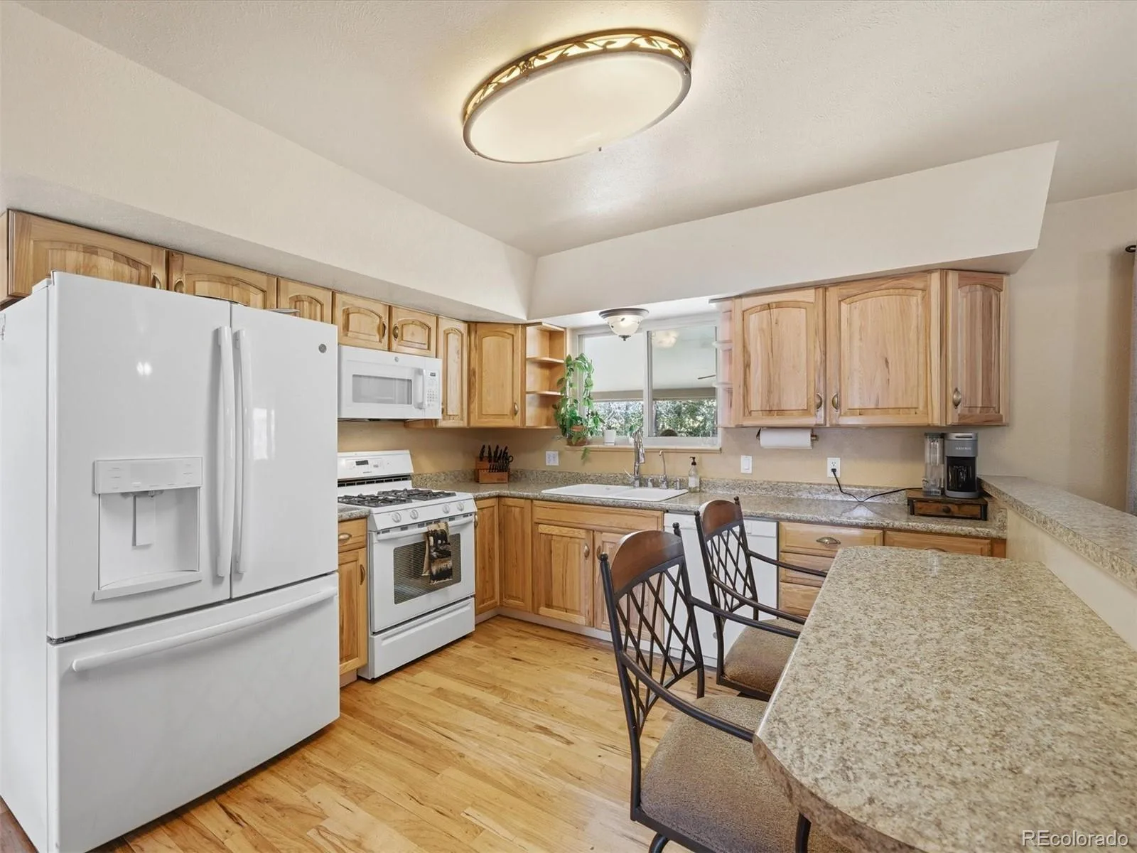 4827 S Lewis Court Littleton CO 80127 | MLS #REC8913359 08252026163900 1600 9