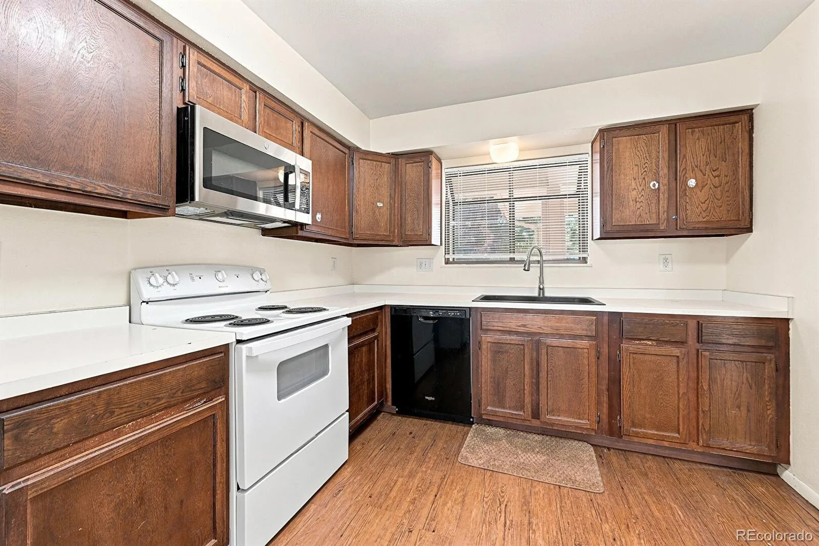 3748 S Mission Parkway Aurora CO 80013 | MLS #REC8914886 08252026215448 1600 5