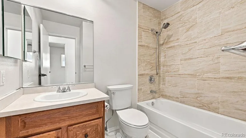 3748 S Mission Parkway Aurora CO 80013 | MLS #REC8914886 08252026215448 800 9