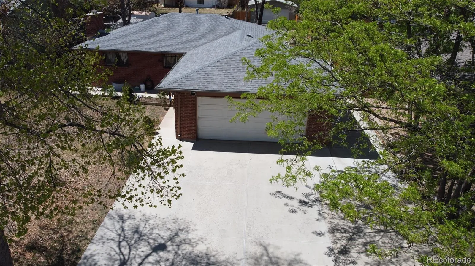 2077 Kingston Street Aurora CO 80010 MLS #REC8915113 04192026231033 1600 1