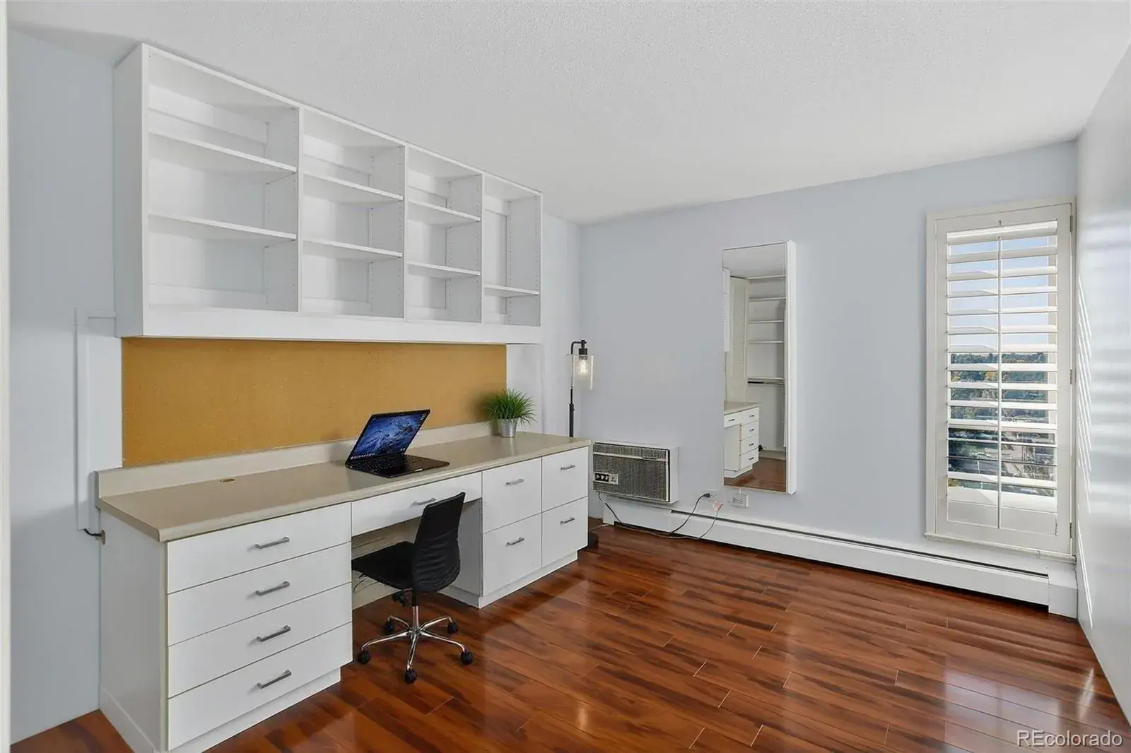 10062025153241 1600 10