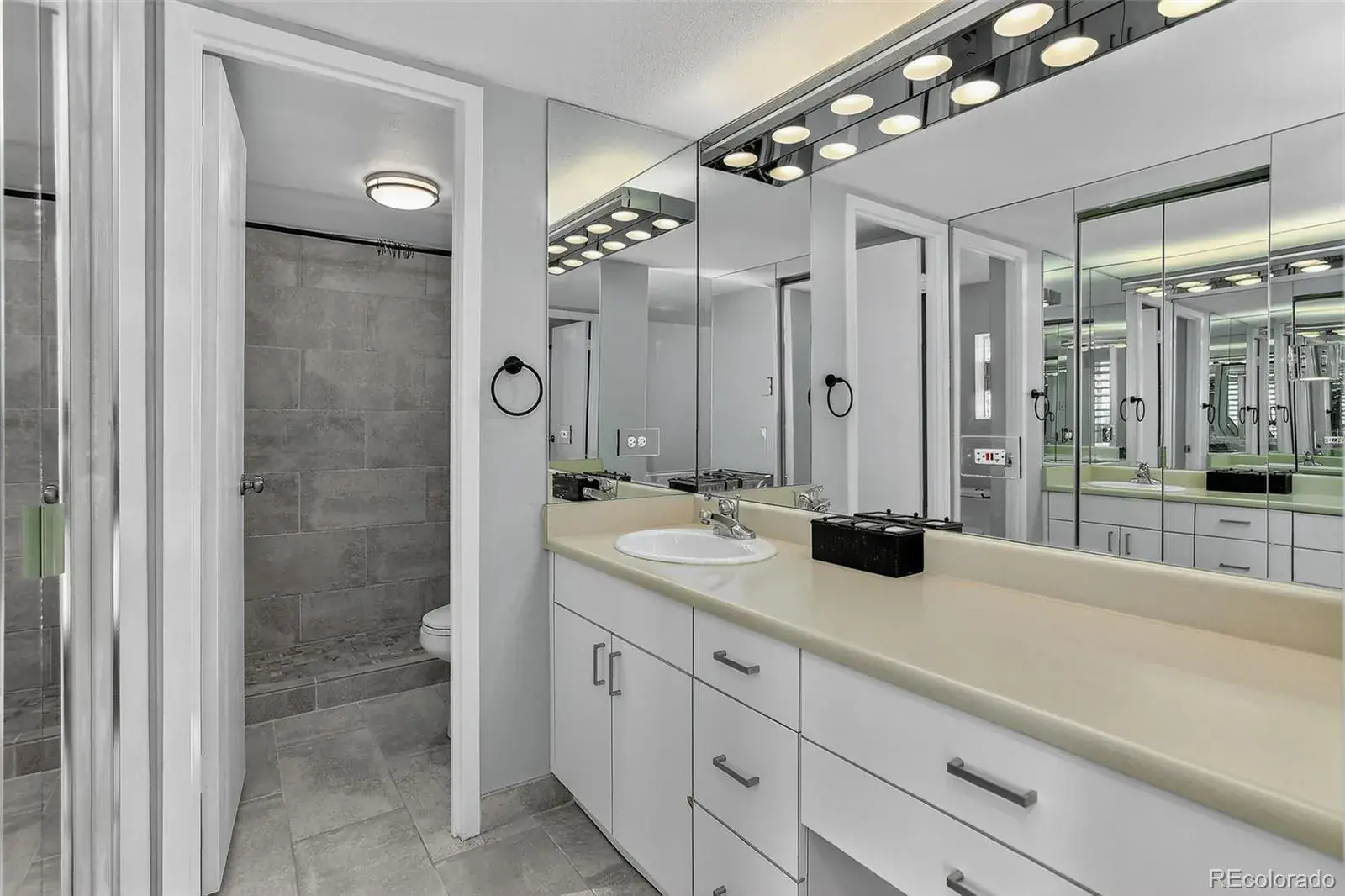 10062025153241 1600 16