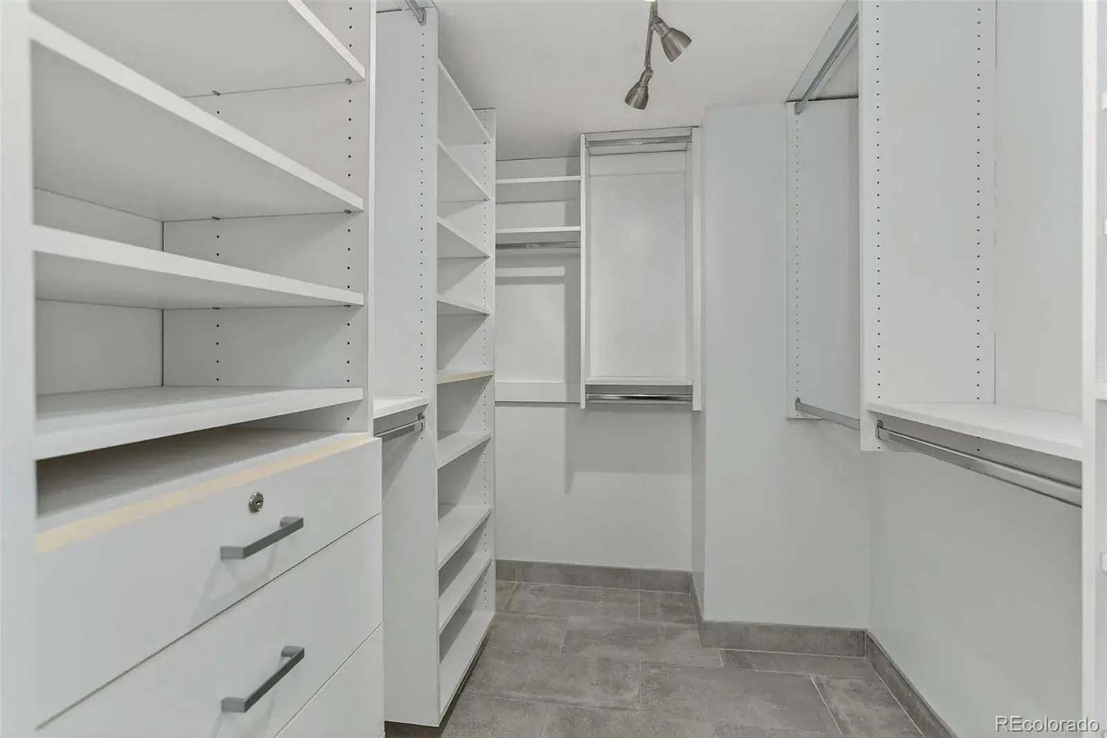 10062025153241 1600 18