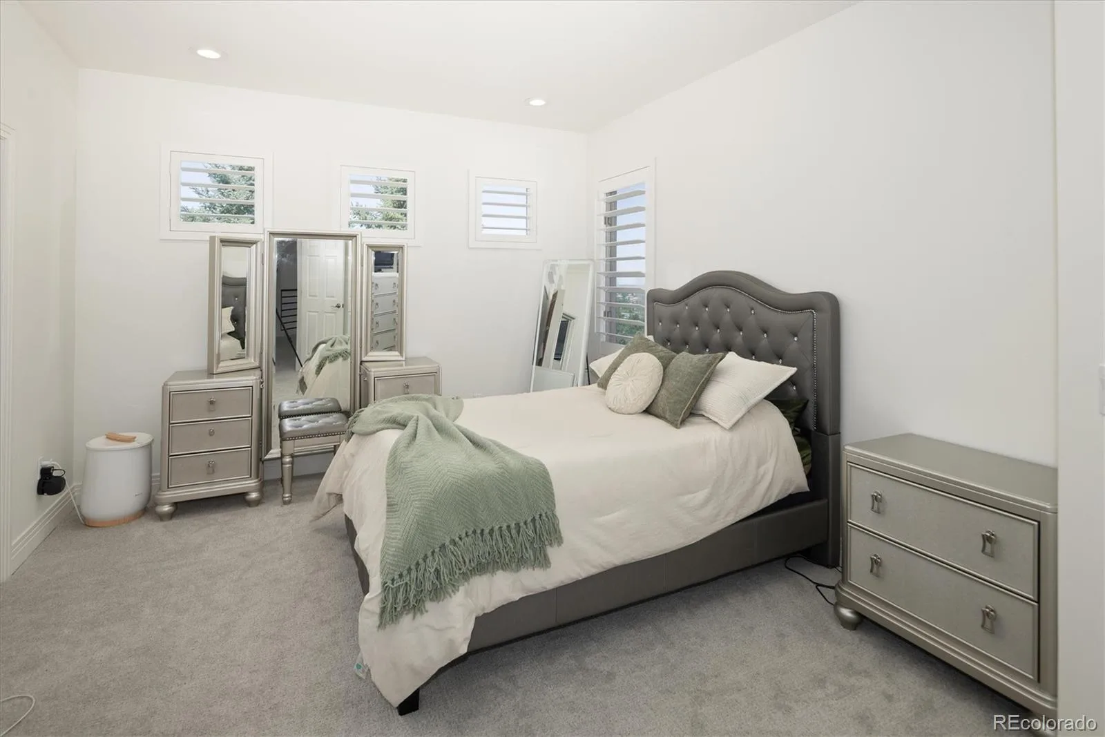 10008 Oak Tree Court Lone Tree CO 80124 MLS #REC8923026 06192026234218 1600 36
