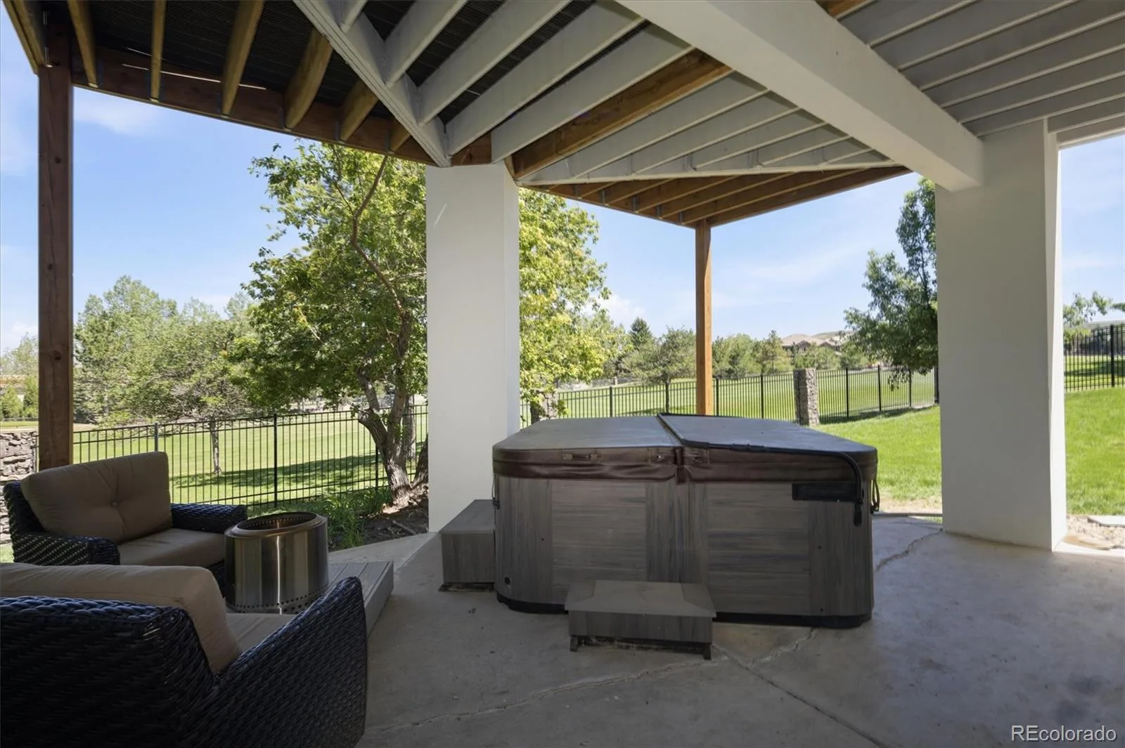 10008 Oak Tree Court Lone Tree CO 80124 MLS #REC8923026 06192026234218 1600 43
