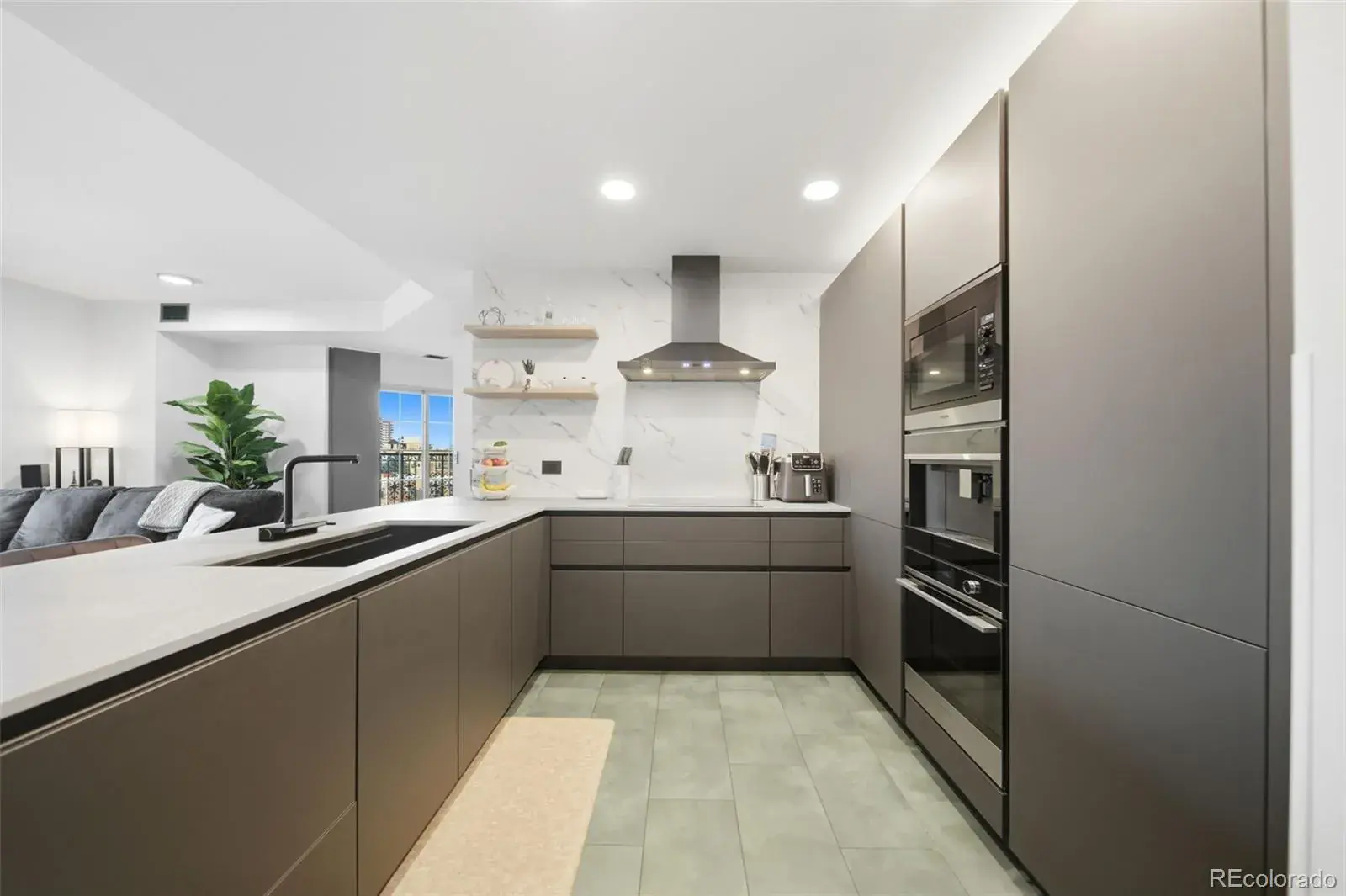 01132026000601 1600 10