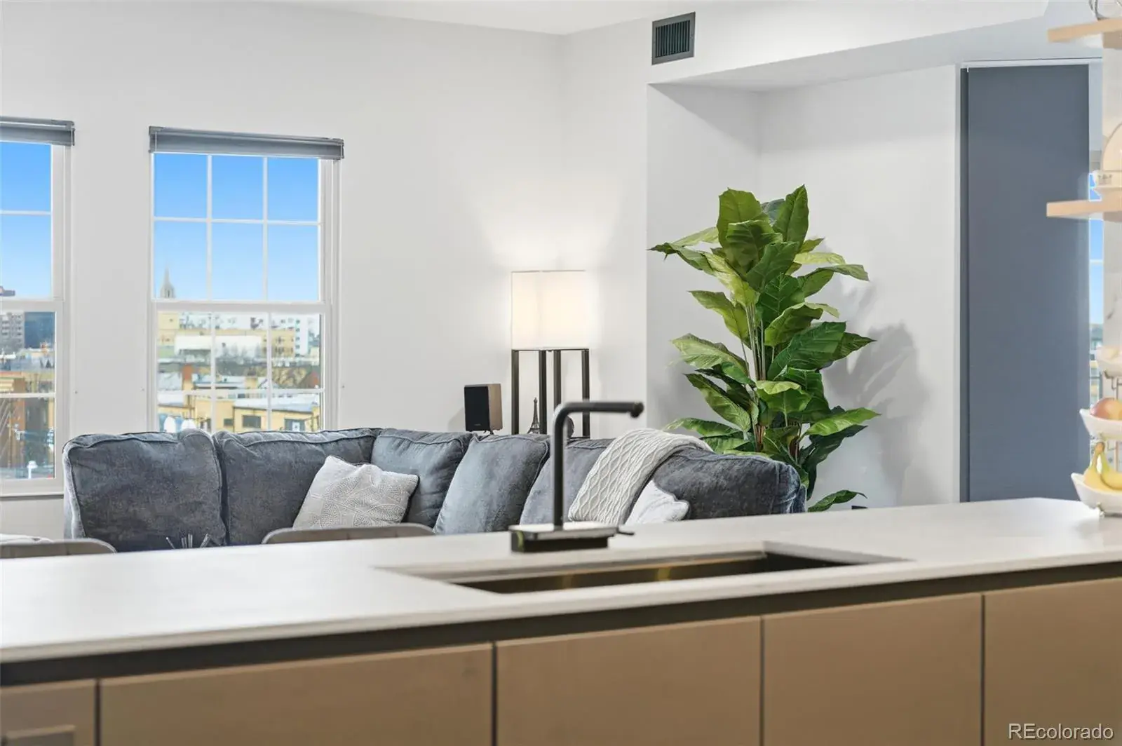 01132026000601 1600 12