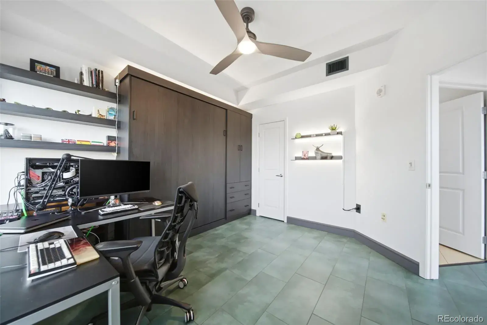 01132026000601 1600 27