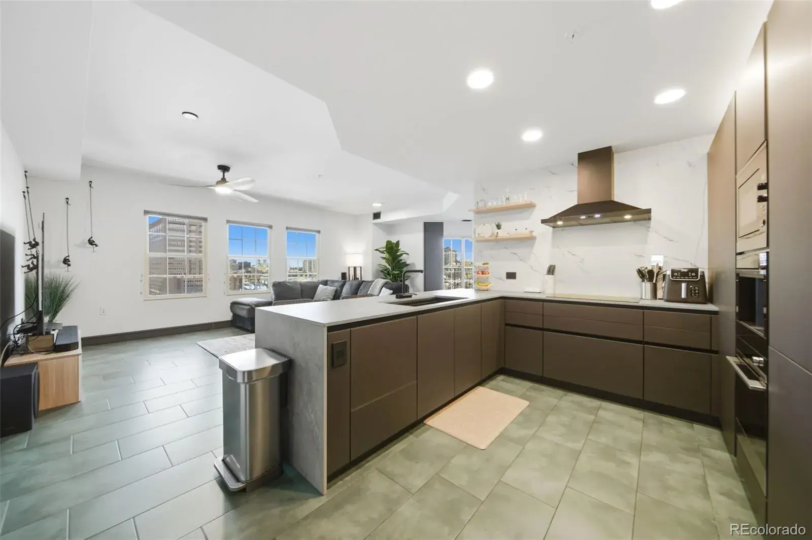 01132026000601 1600 9