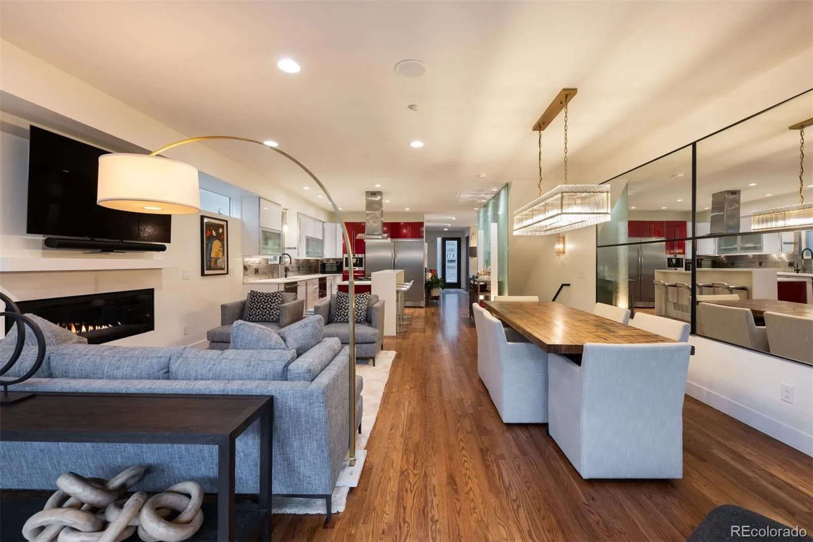 04042026202147 1600 16