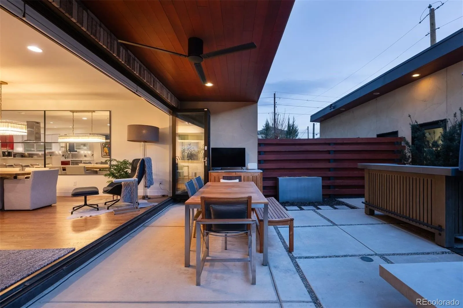 04042026202147 1600 17