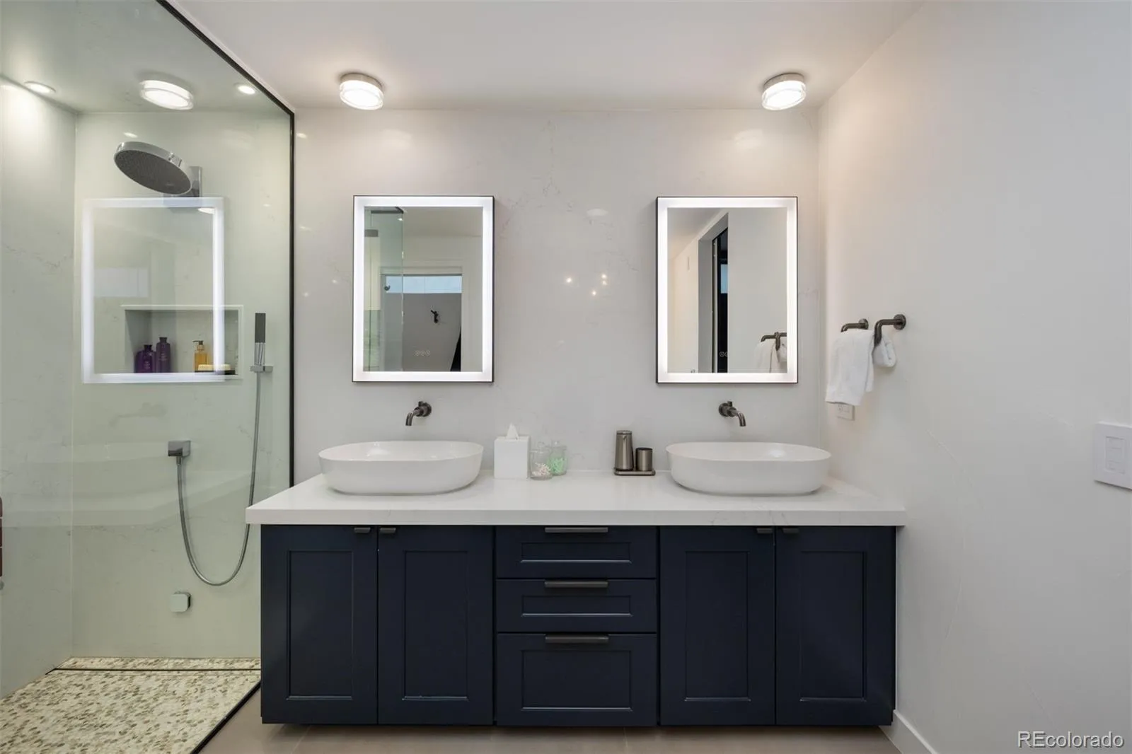 04042026202147 1600 22