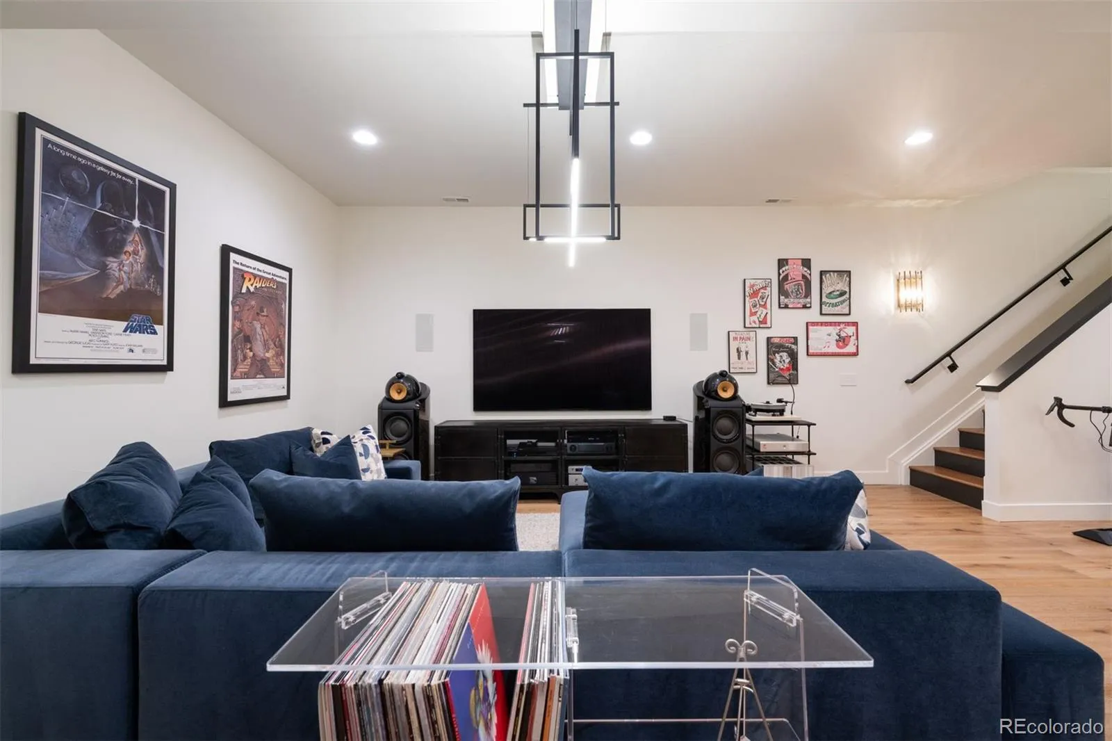 04042026202147 1600 31