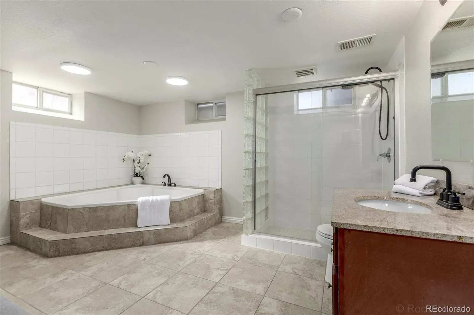 03122026023827 1600 27