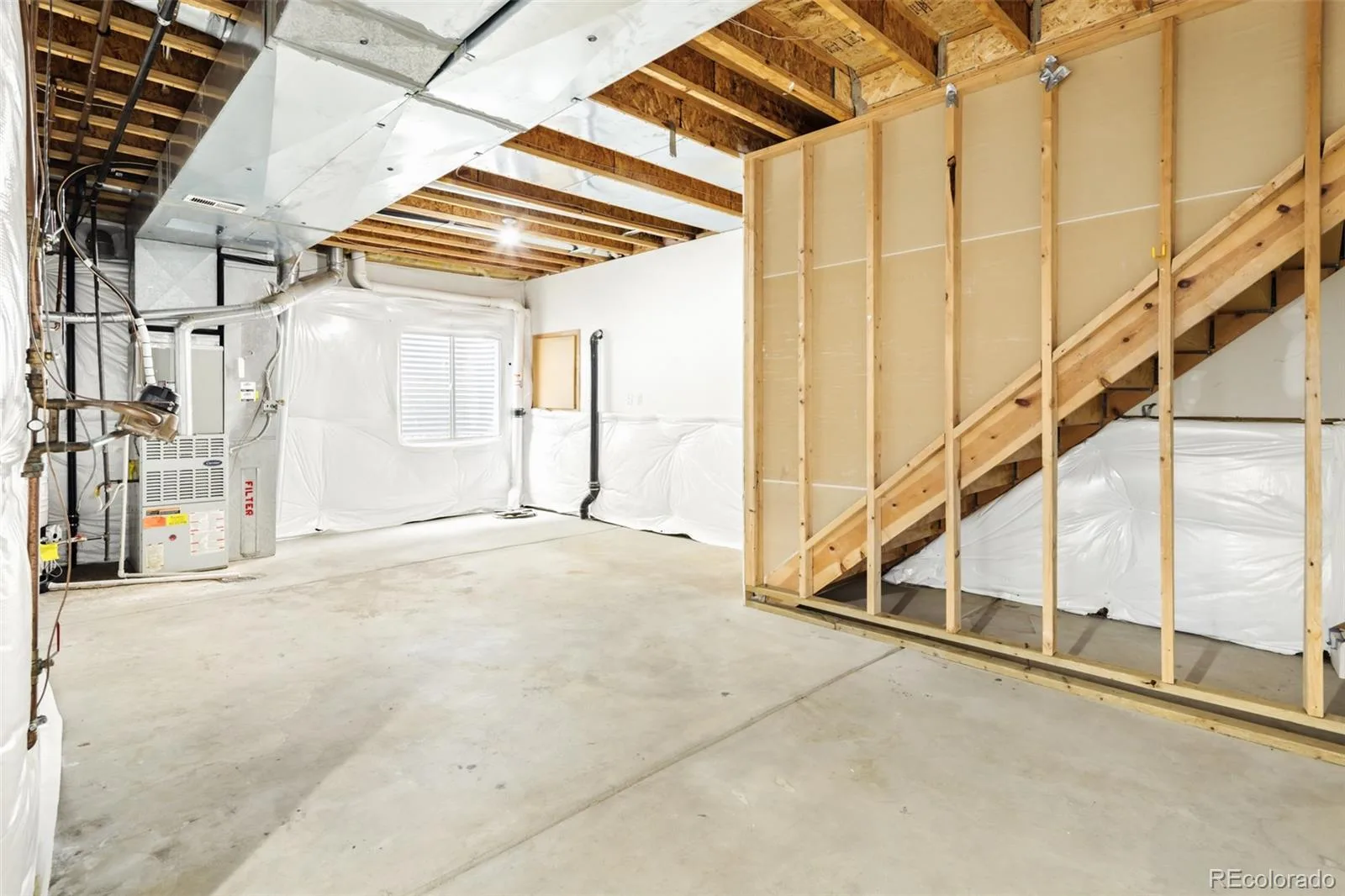 19926 E 40th Place Denver CO 80249 | MLS #REC8930719 09232026012300 1600 30