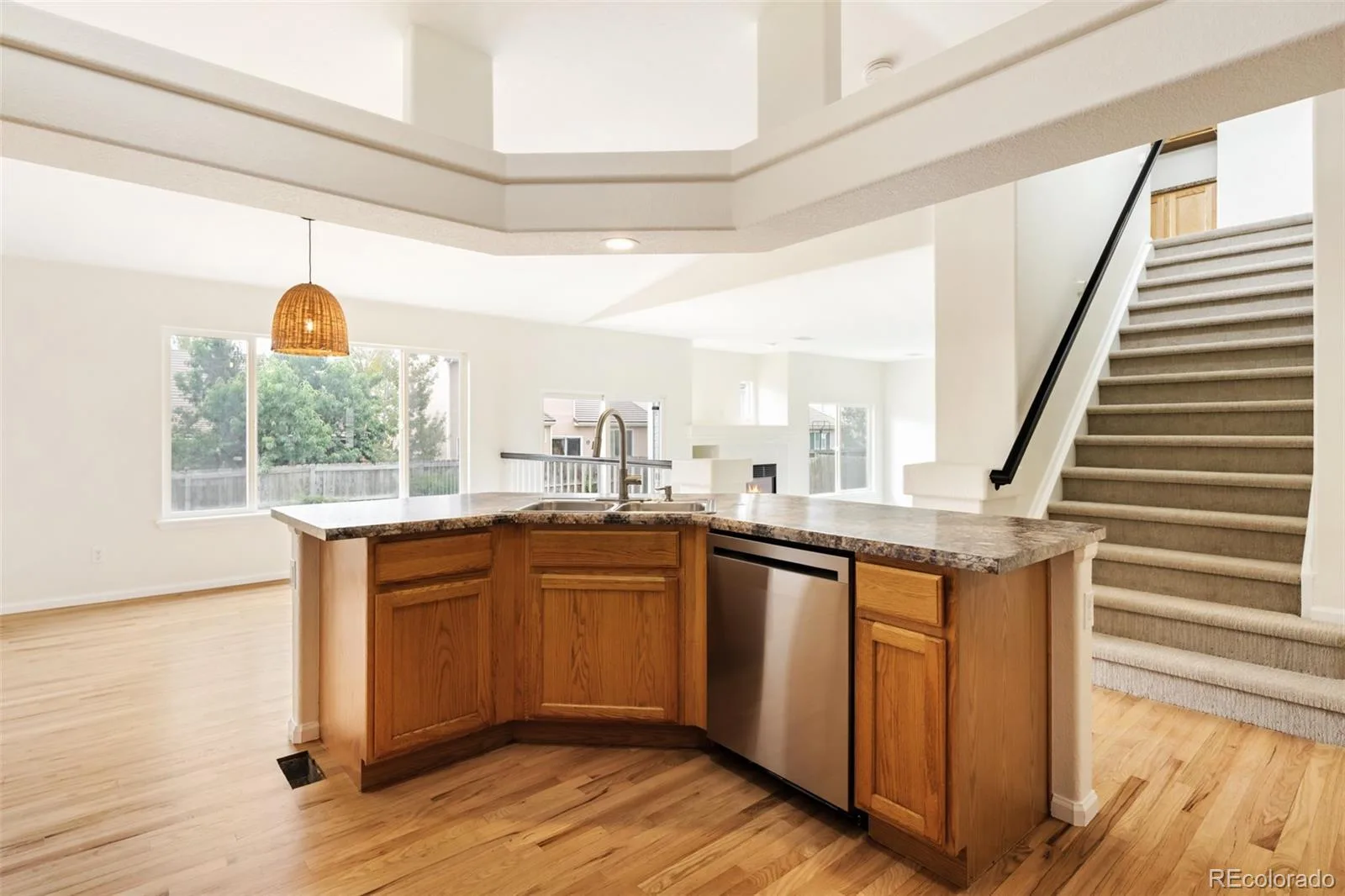 19926 E 40th Place Denver CO 80249 | MLS #REC8930719 09232026012300 1600 6