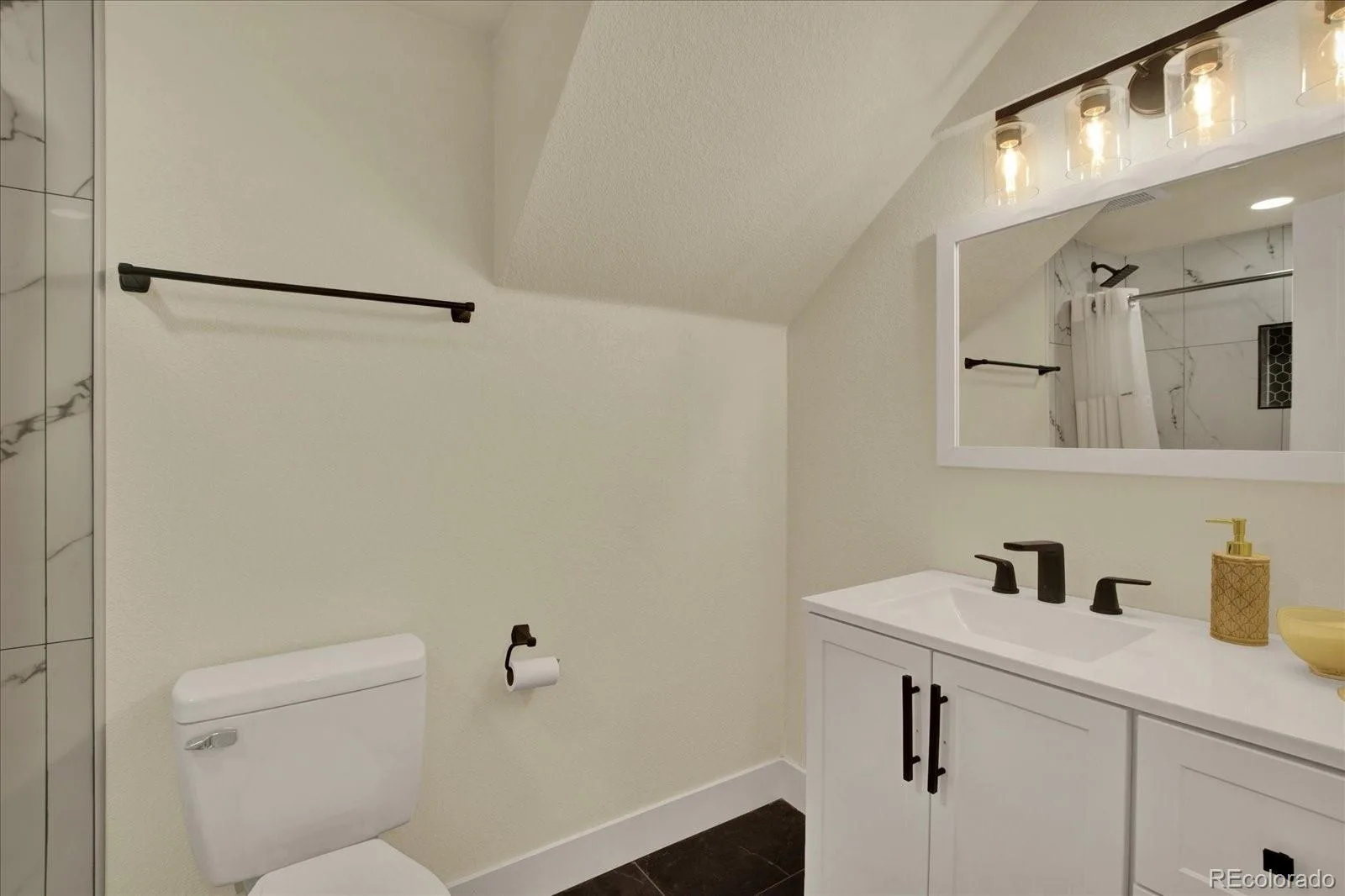 4074 S Willow Way Denver CO 80237 | MLS #REC8932994 08242026145654 1600 11
