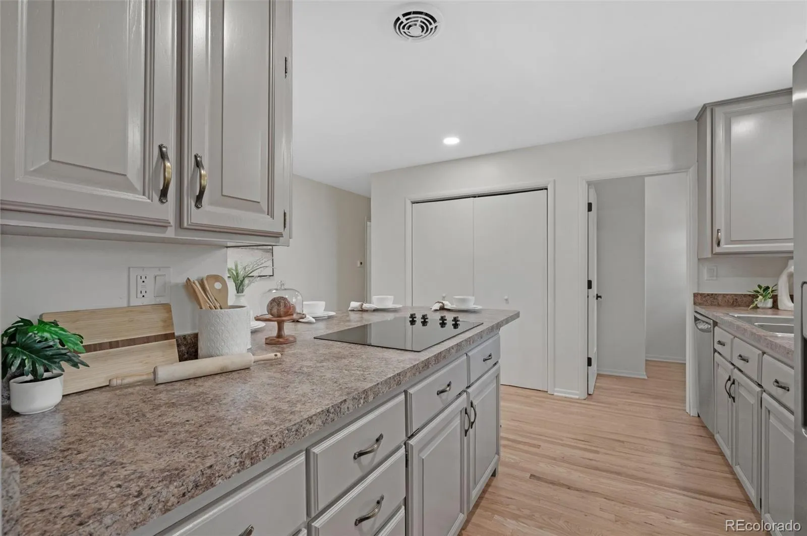 04152026235523 1600 14