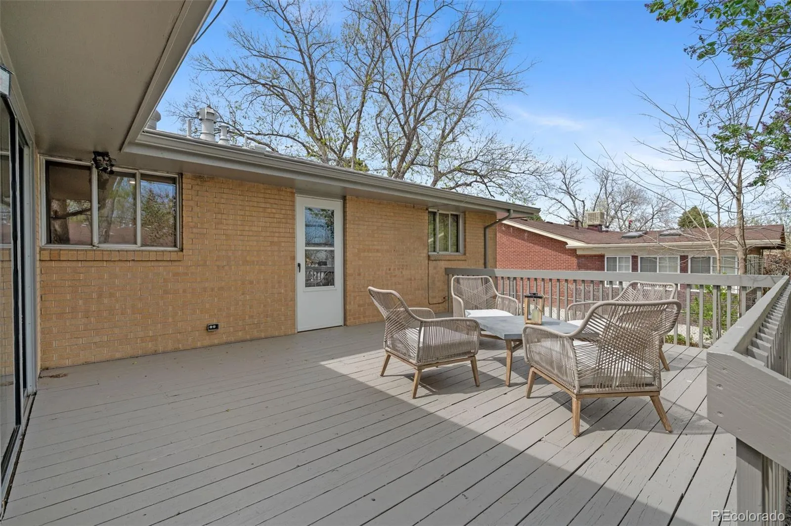 04152026235523 1600 32