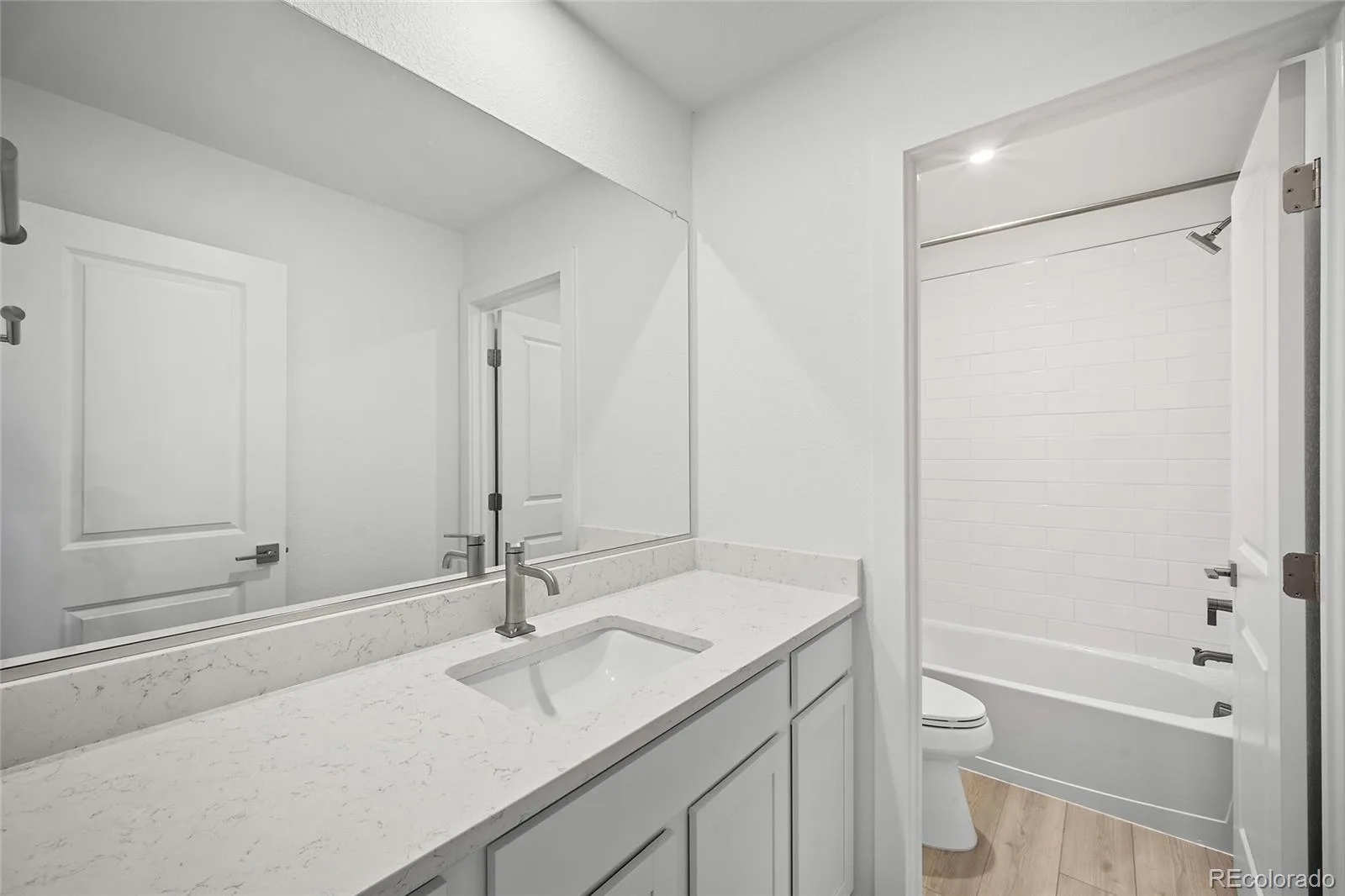 2078 S Holly Street #4 Denver CO 80222 | MLS #REC8938966 10022026004158 1600 15