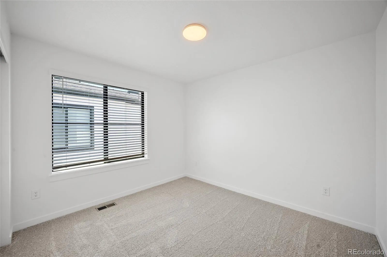 2078 S Holly Street #4 Denver CO 80222 | MLS #REC8938966 10022026004158 1600 16