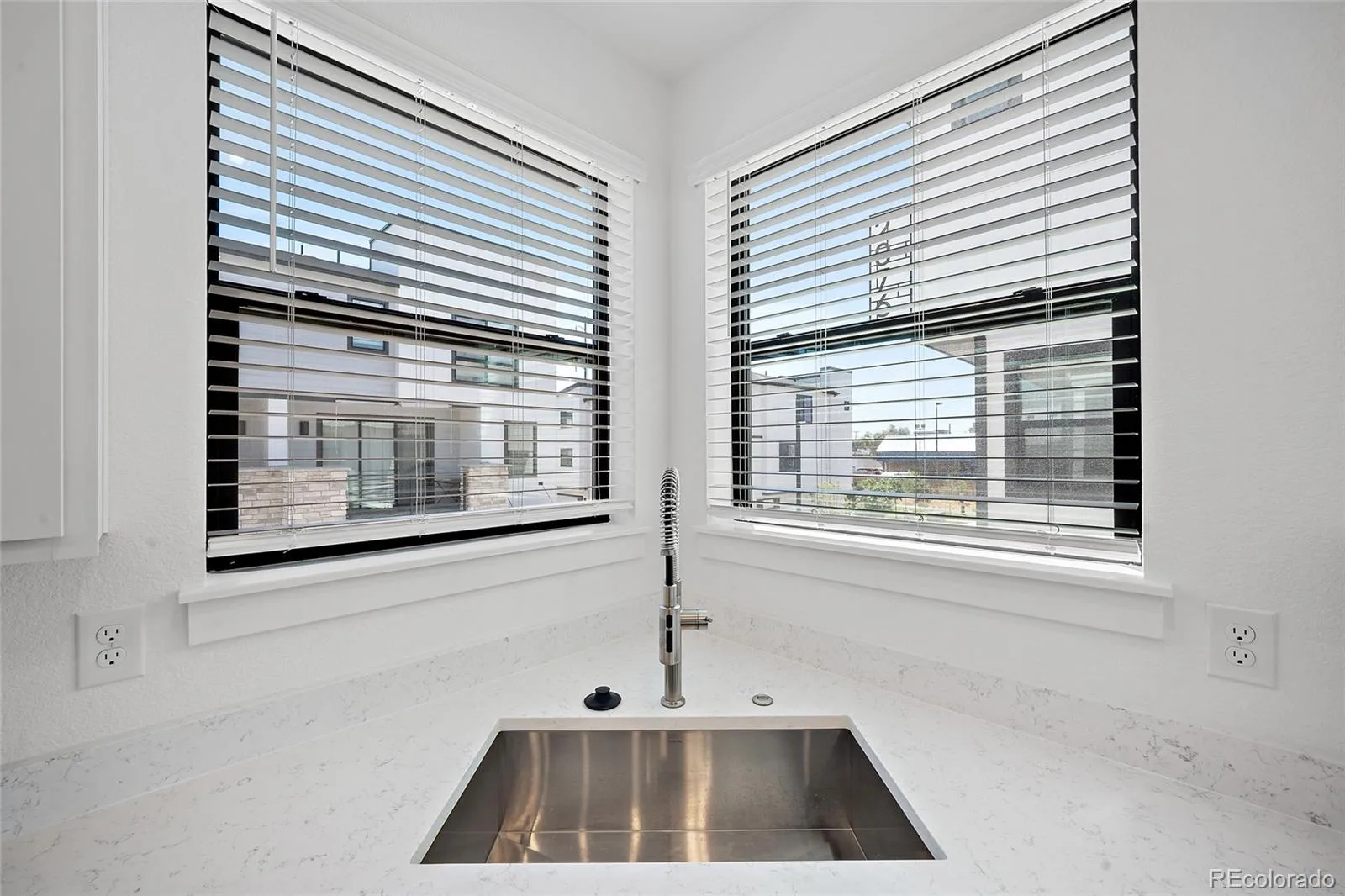 2078 S Holly Street #4 Denver CO 80222 | MLS #REC8938966 10022026004158 1600 4