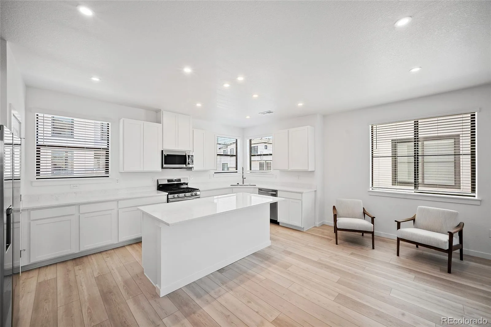 2078 S Holly Street #4 Denver CO 80222 | MLS #REC8938966 10022026004158 1600 6