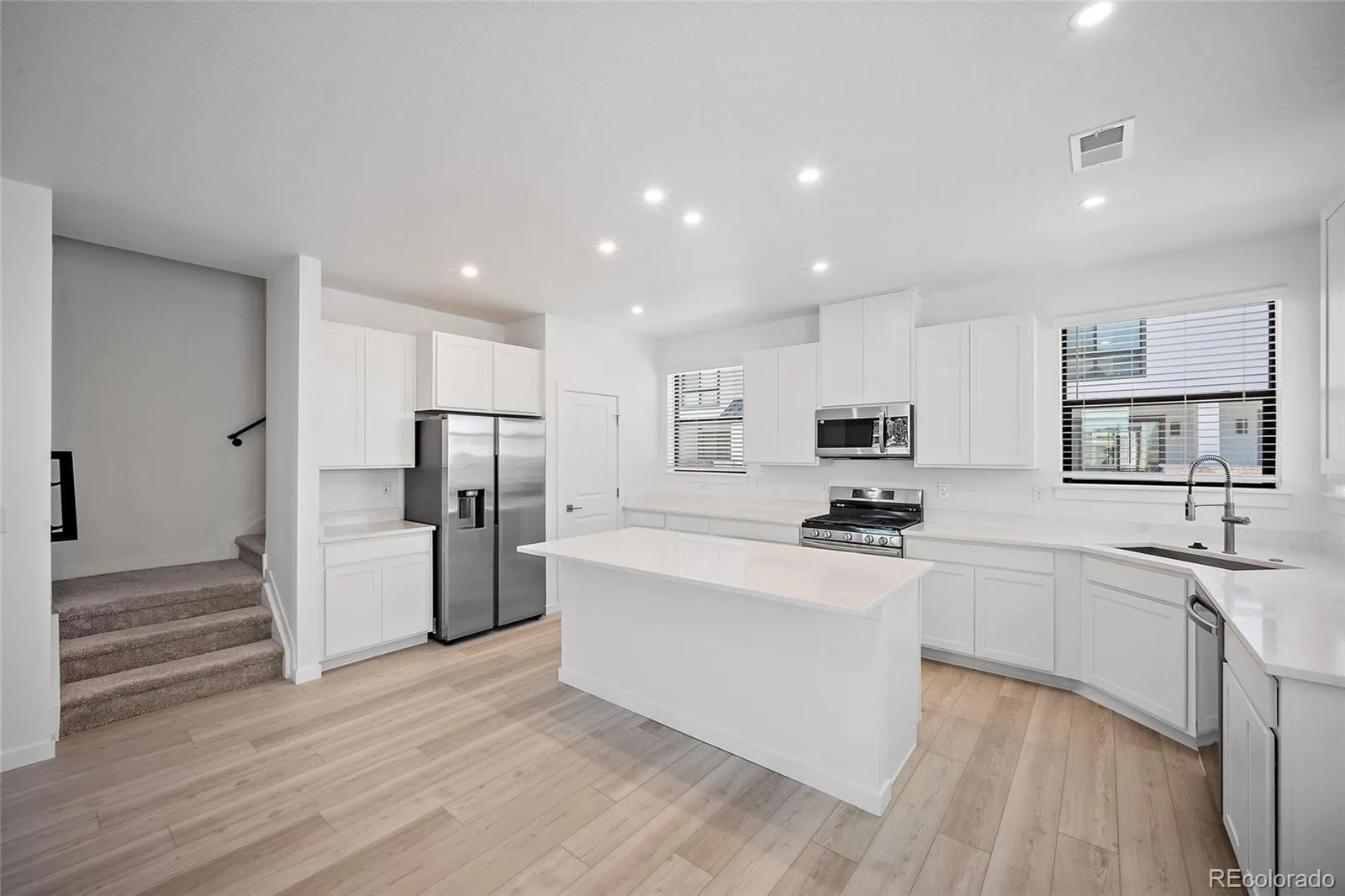 2078 S Holly Street #4 Denver CO 80222 | MLS #REC8938966 10022026004158 1600 7