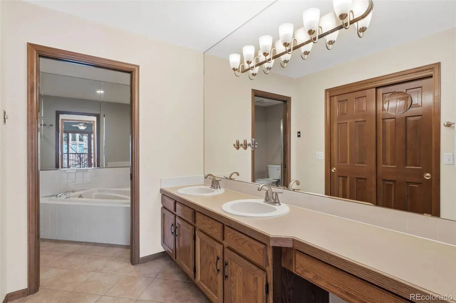 5403 Coyote Canyon Way #B Morrison CO 80465 | MLS #REC8939010 02202026051158 1600 18