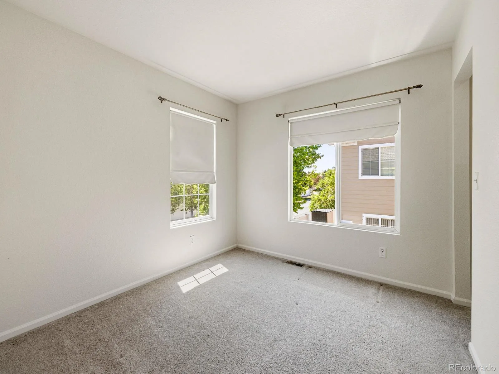 21488 Randolph Place Denver CO 80249 MLS #REC8940078 06112026213847 1600 27