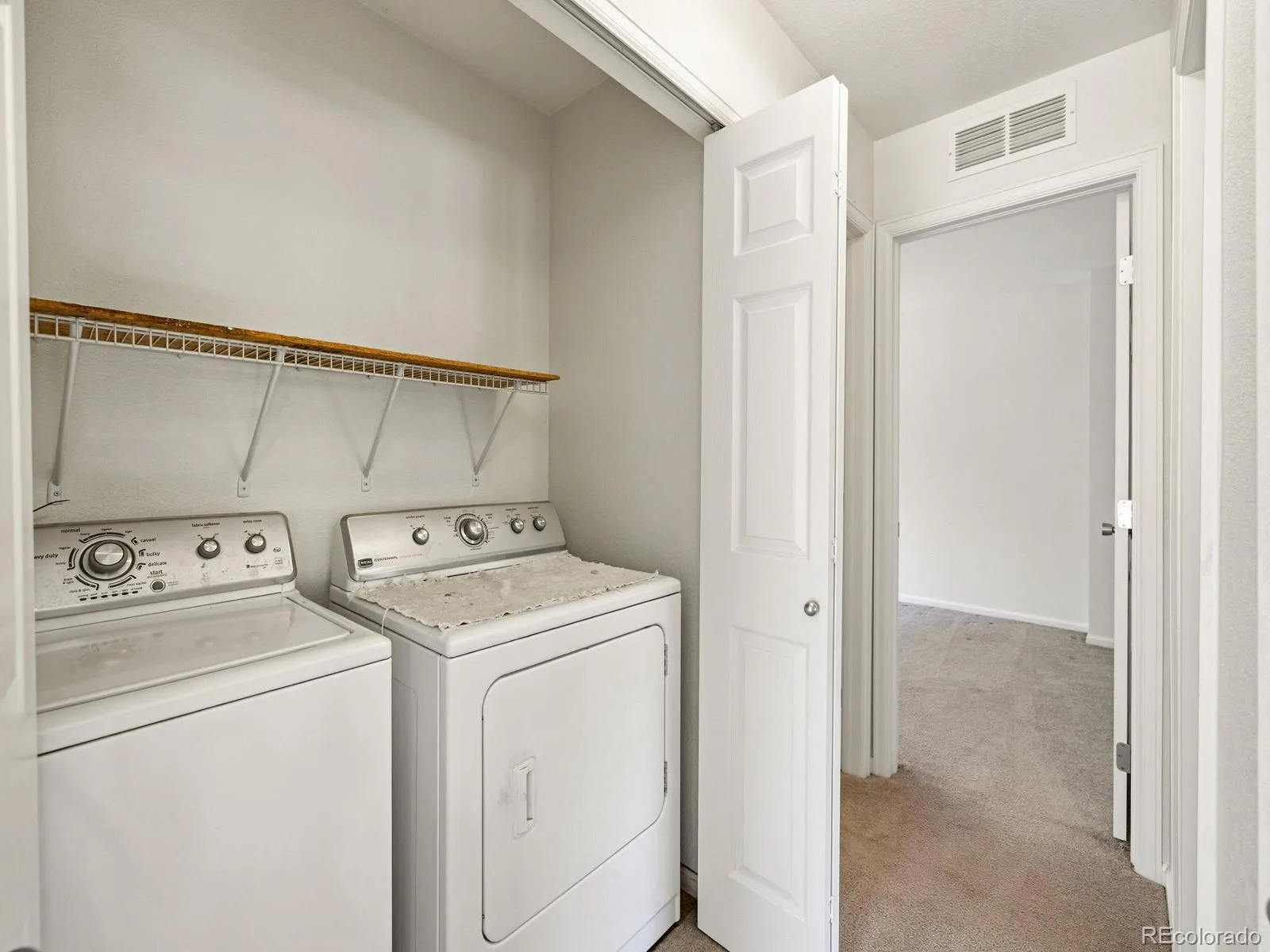 21488 Randolph Place Denver CO 80249 MLS #REC8940078 06112026213847 1600 32
