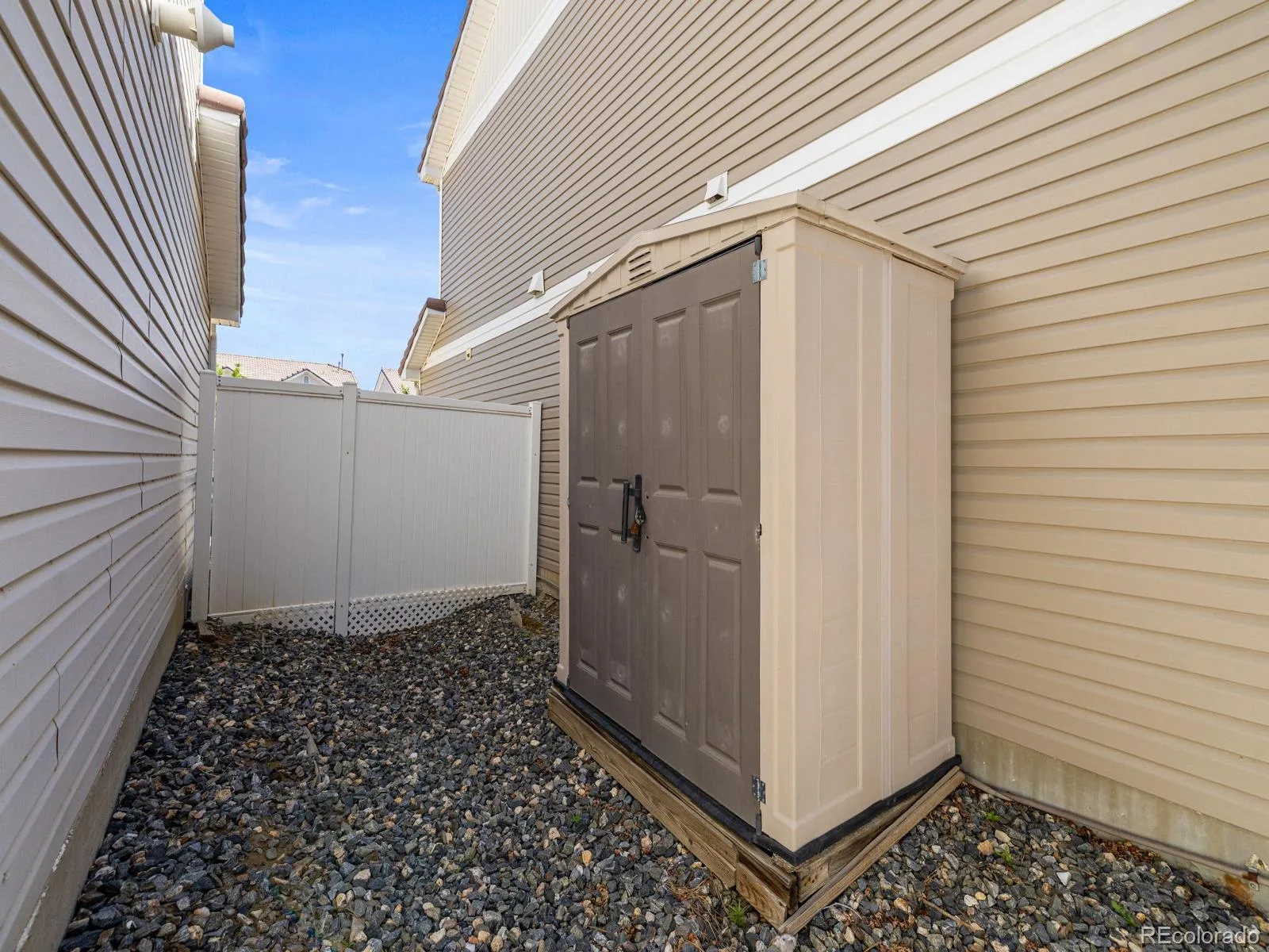 21488 Randolph Place Denver CO 80249 MLS #REC8940078 06112026213847 1600 36