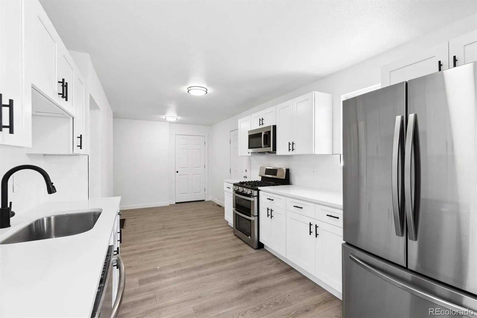 04162026213020 1600 7