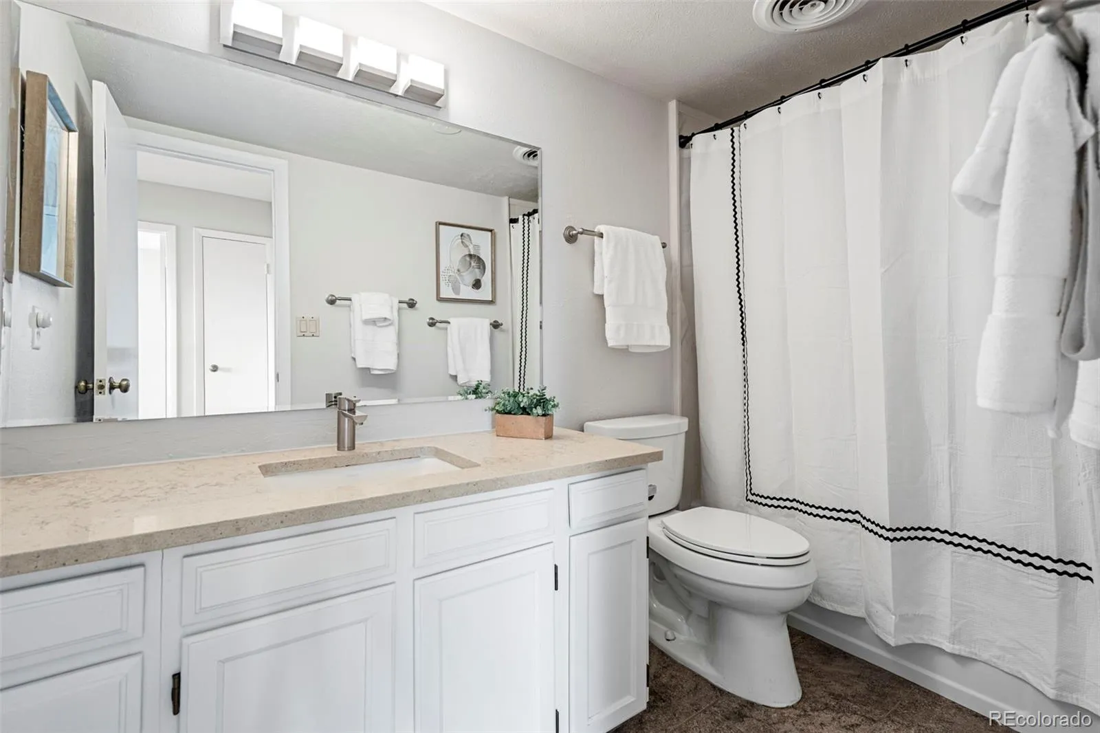 1243 Gaylord Street #502 Denver CO 80206 MLS #REC8941172 04092026215457 1600 23